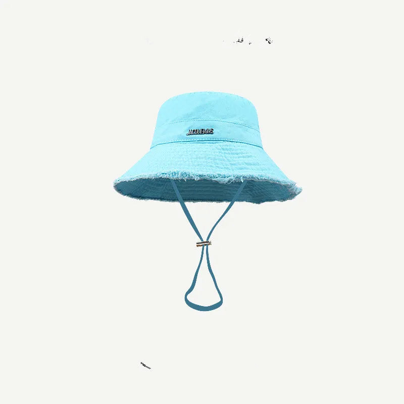 Bucket hat
