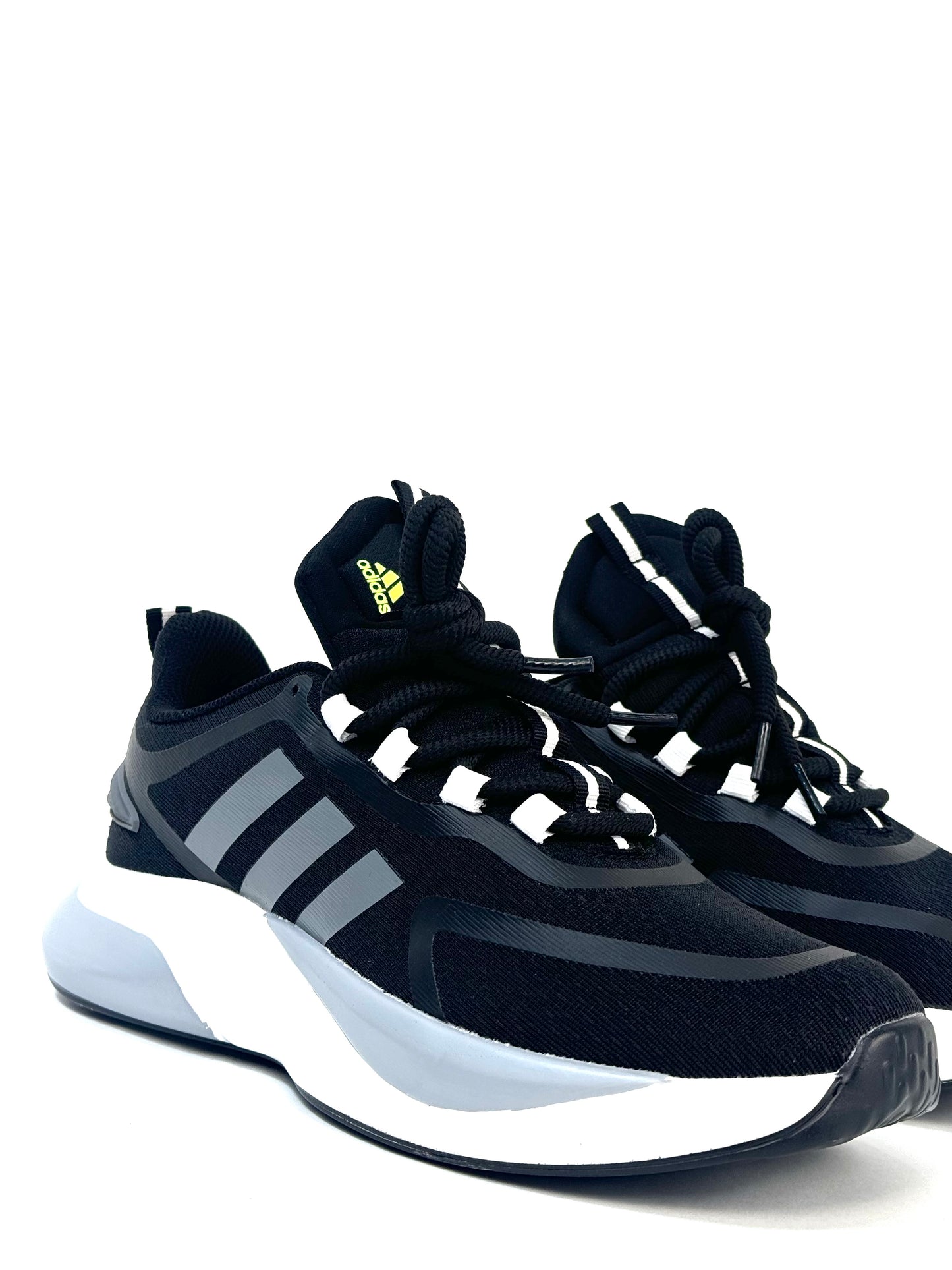 Sport shoe