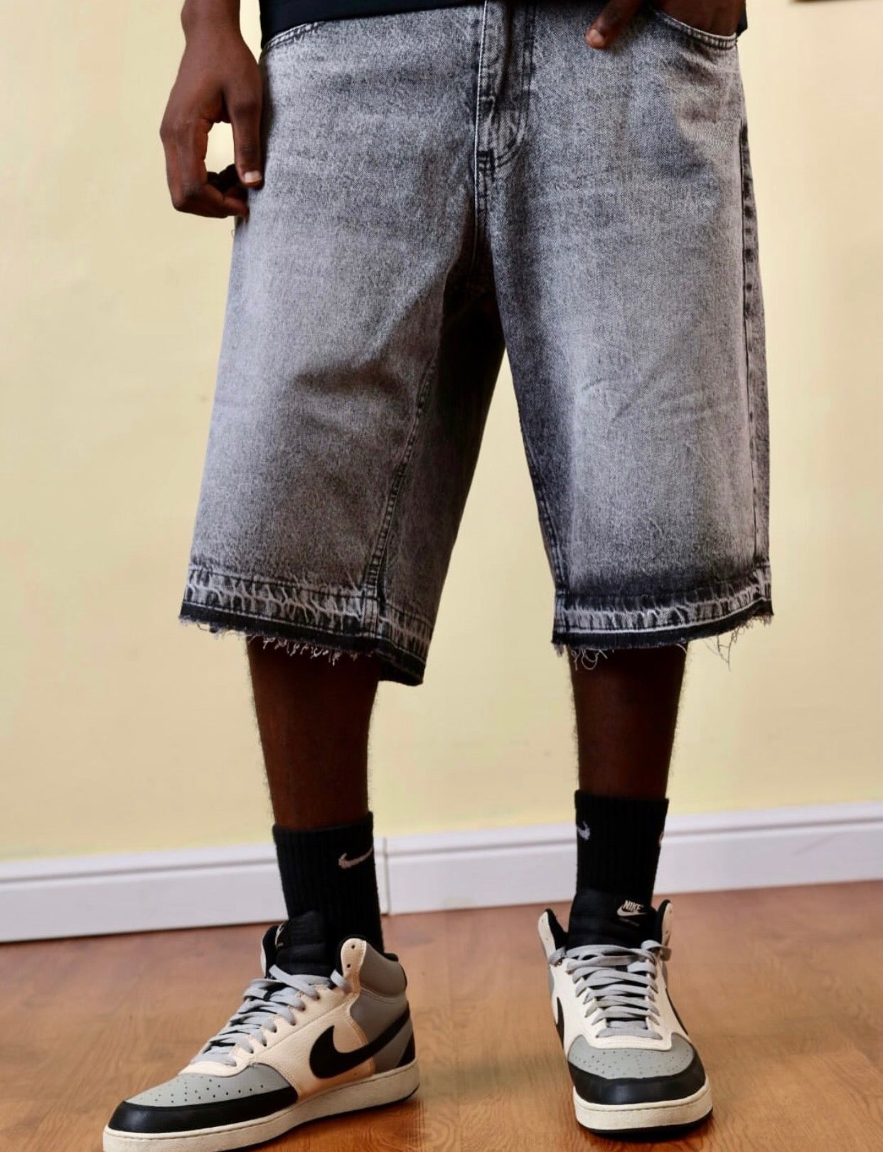 WEL1 JEAN SHORT IN ASH