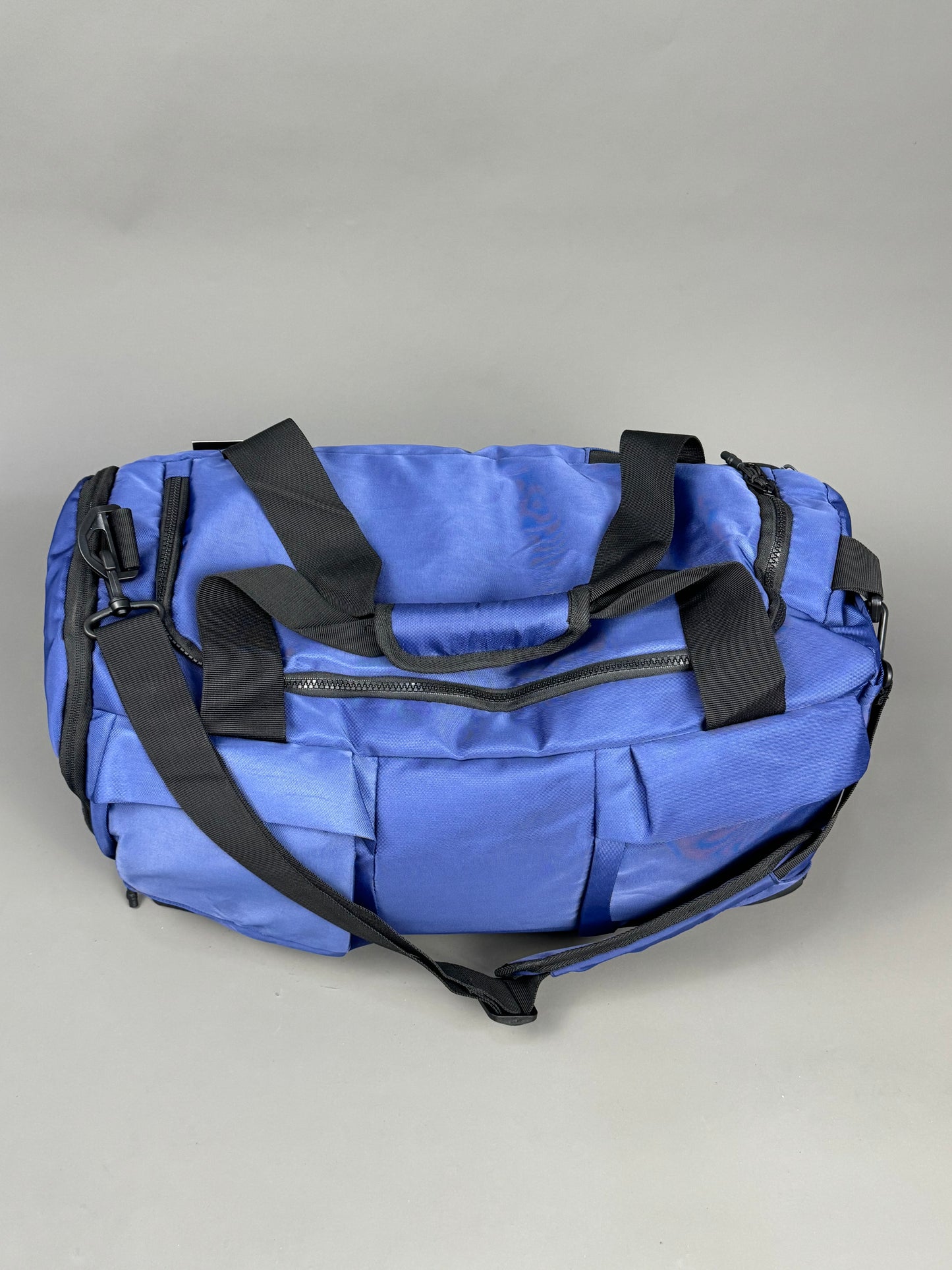 Zedek duffel bag in blue color