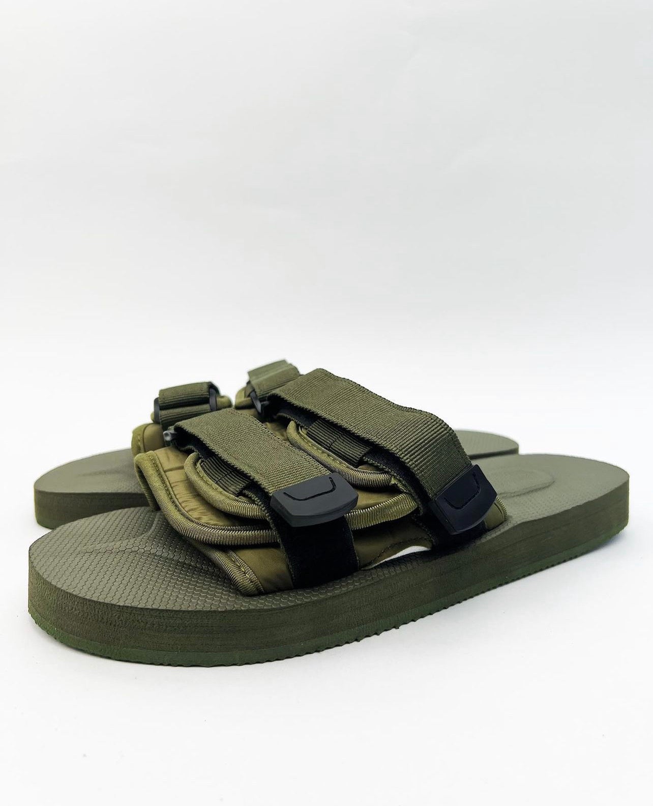 Zedek premium tech slides in deep green