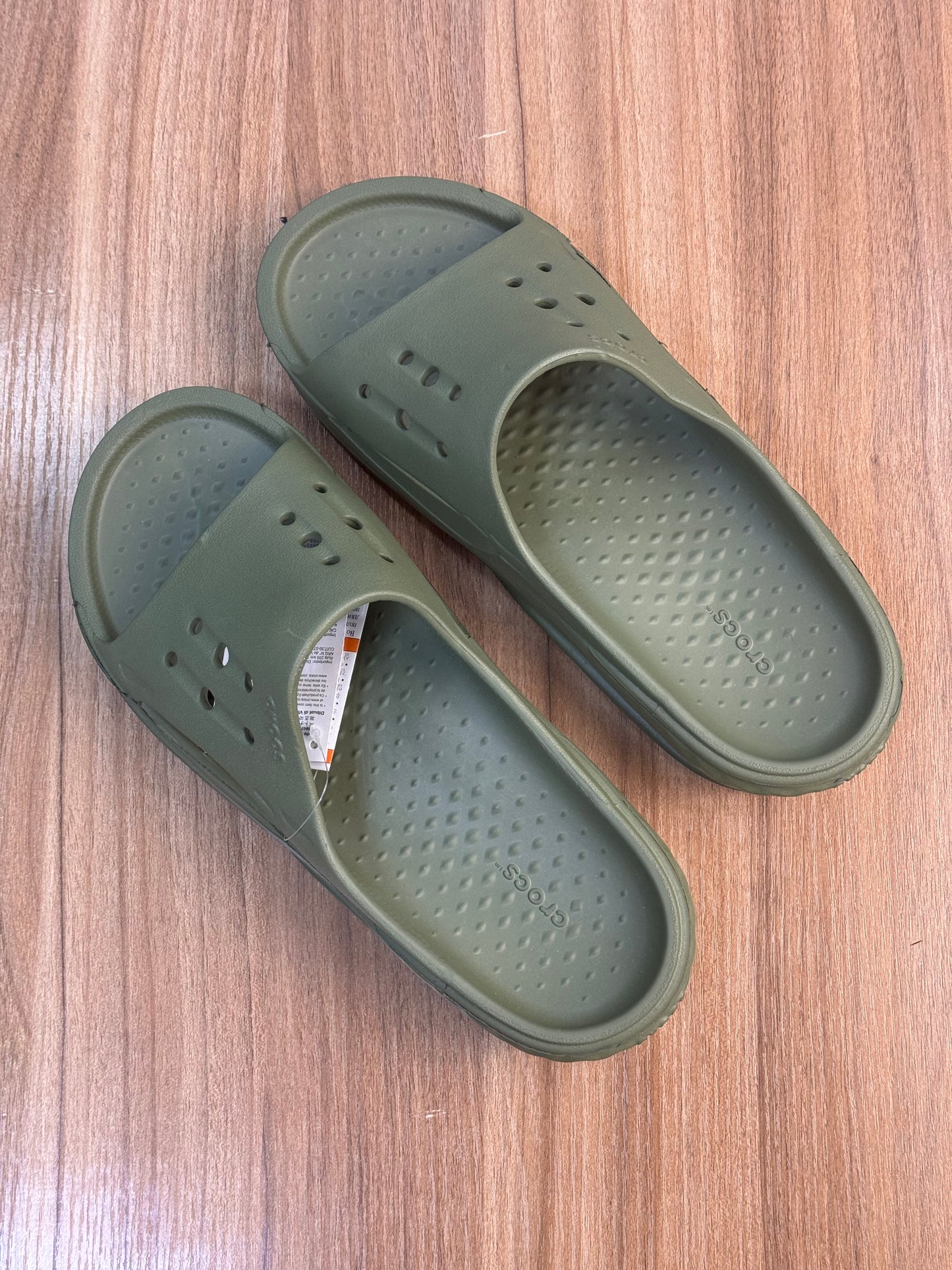 Crocs slippers with chunky sole in army
green