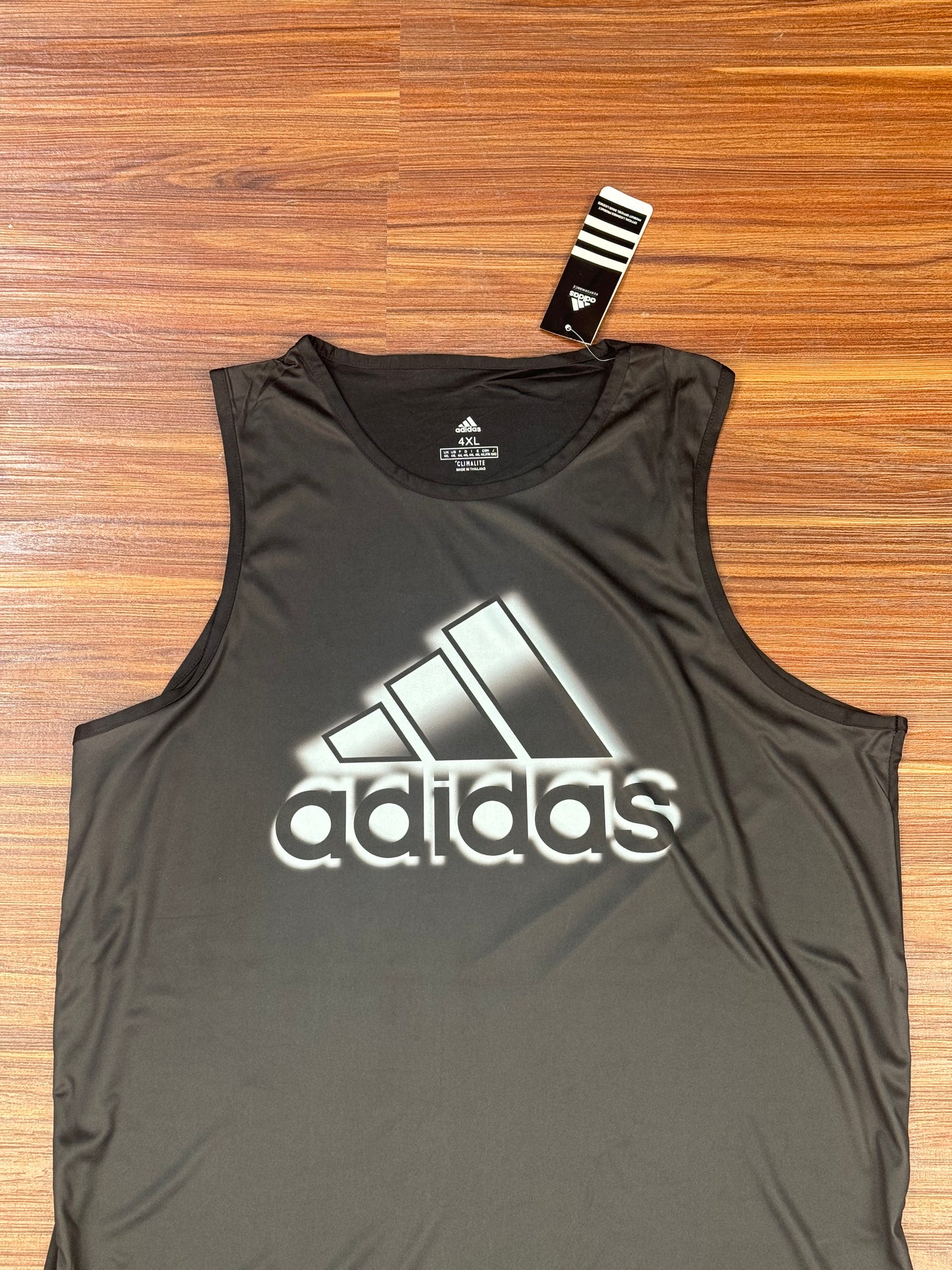 Adidas sleeves A04