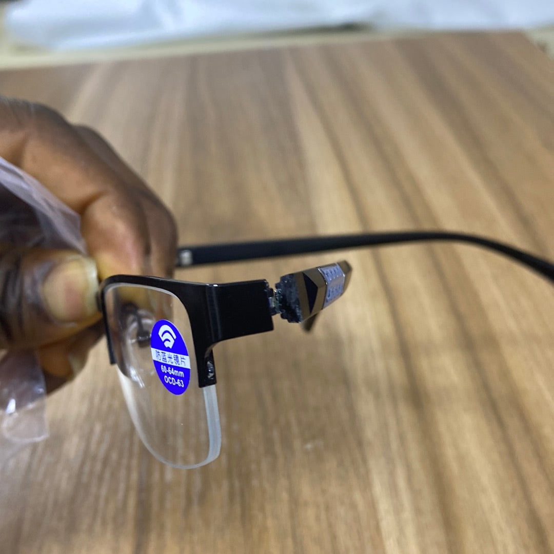 Optical half frame glasses. In. Black