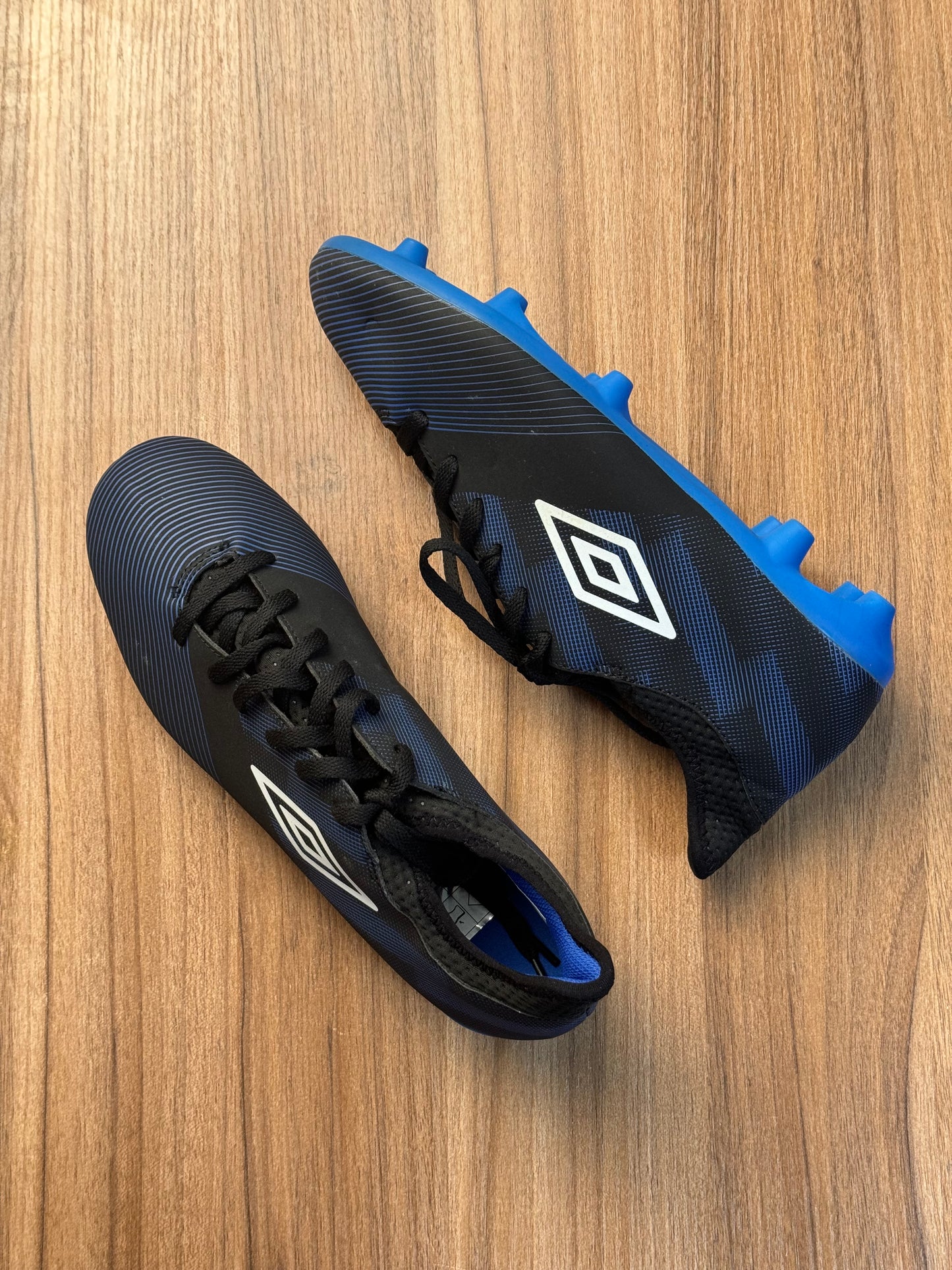 Umbro soccer boot