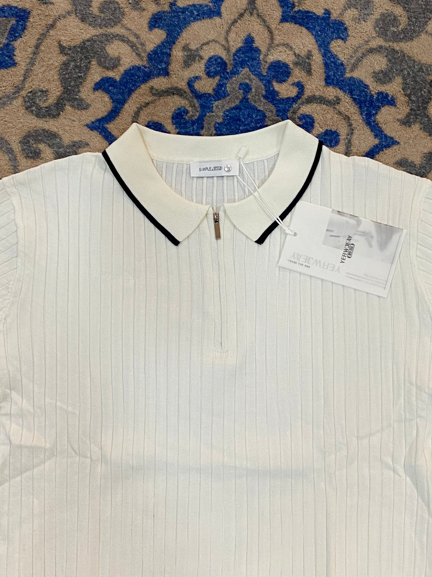 Knitted polo white zip