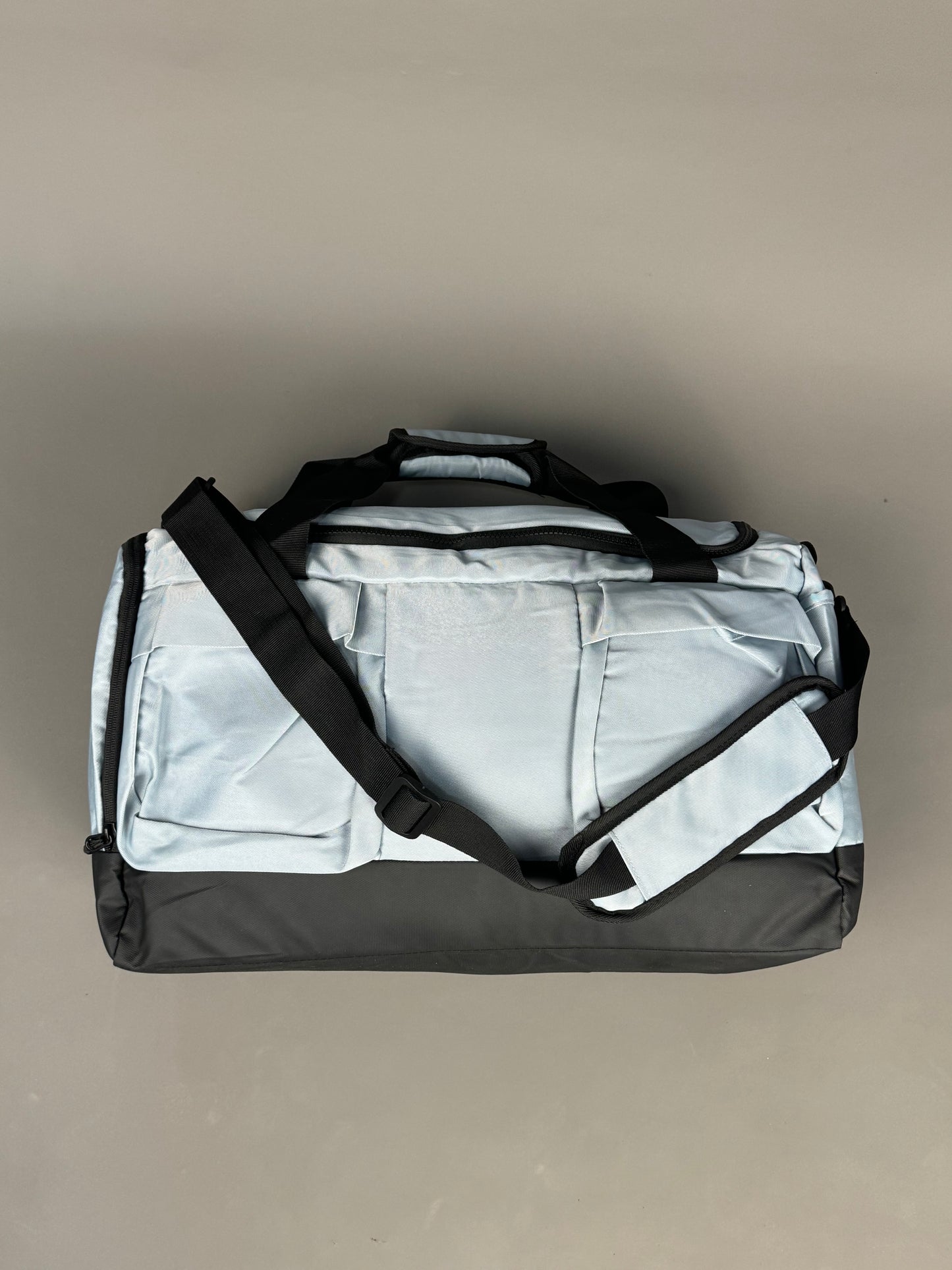 ZEDEK DUFFEL BAG IN GREY