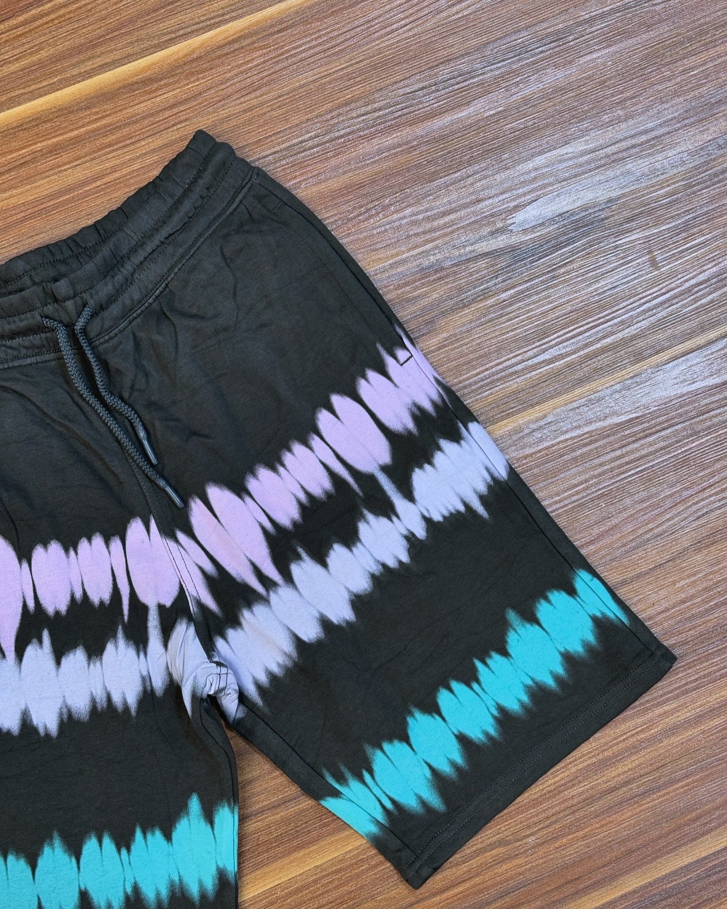 Tie and dye short