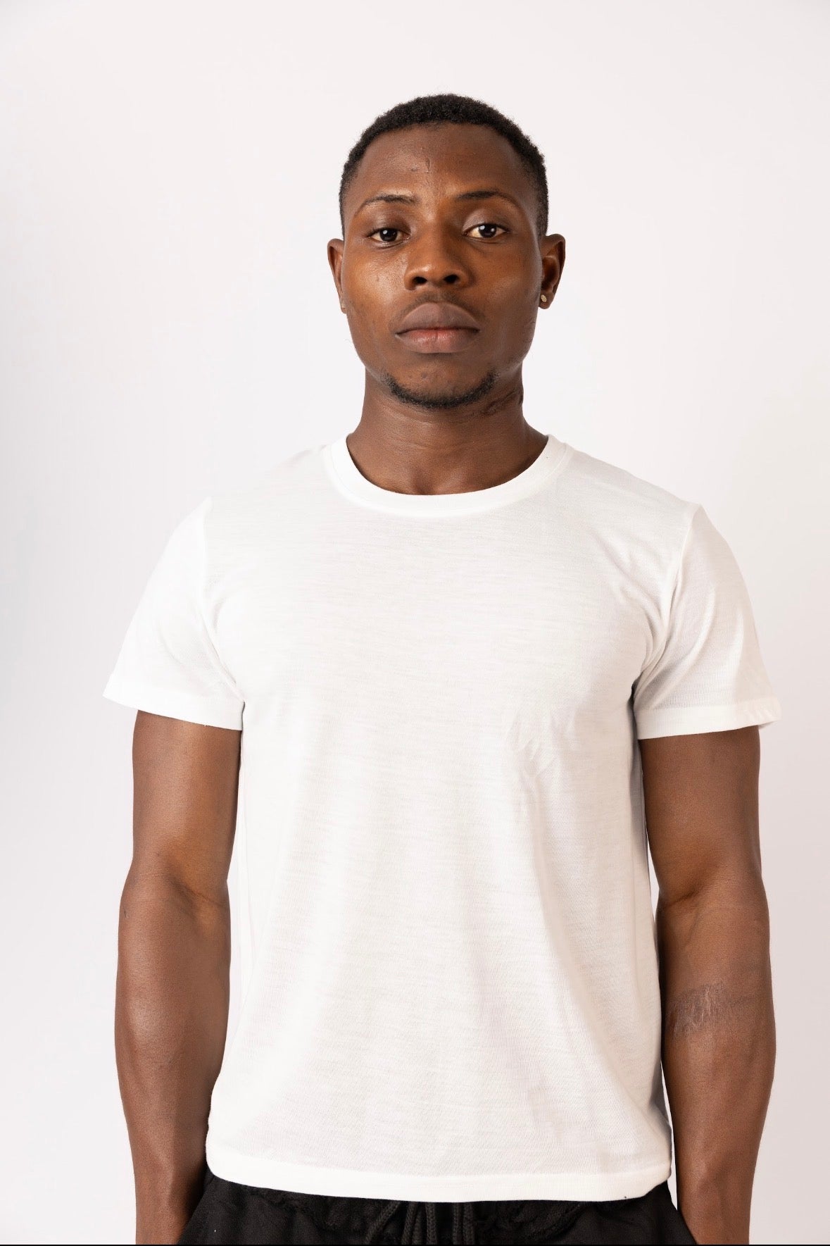 ZEDEK PLAIN FITTED TEES