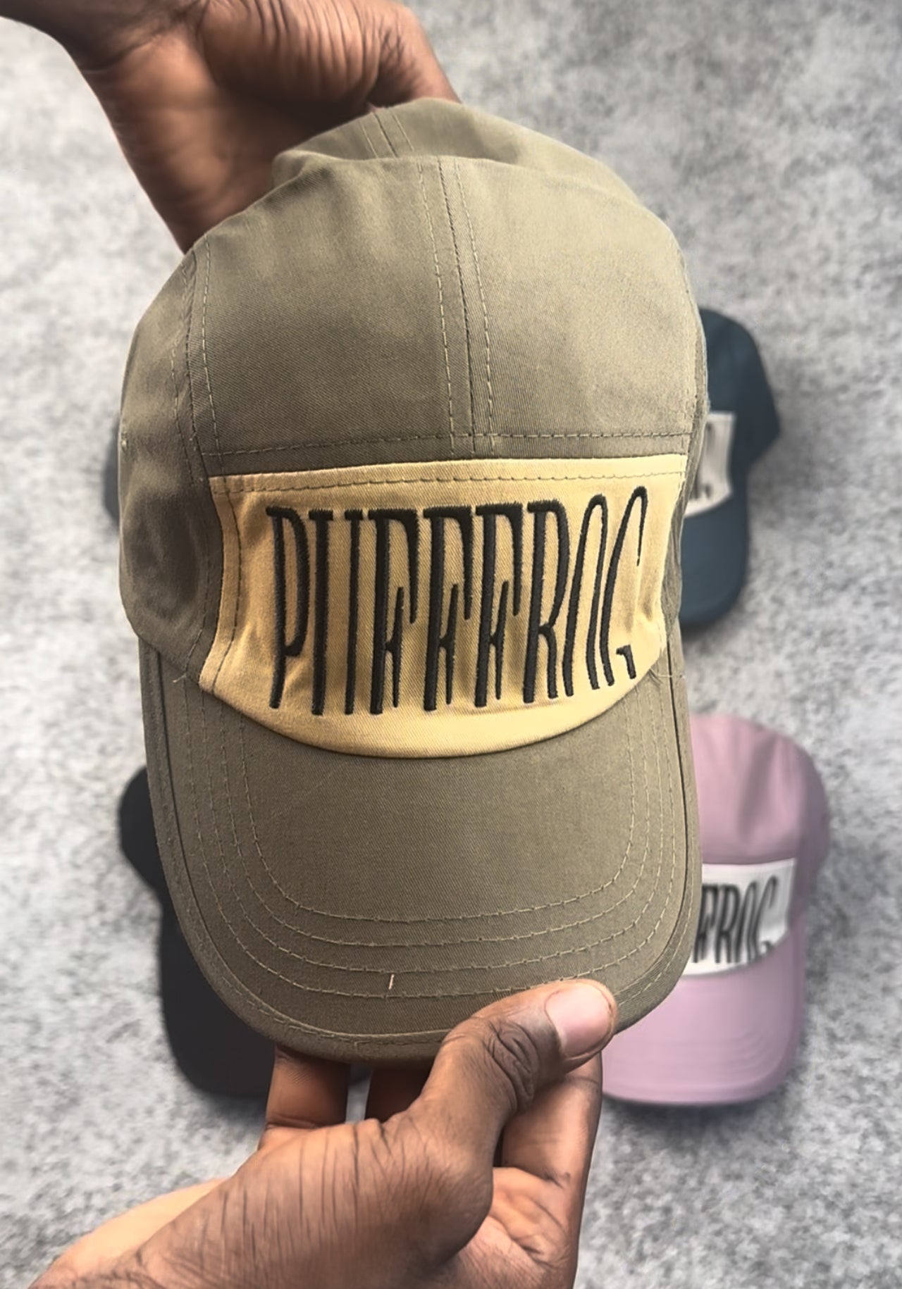 Puffrog panel hat