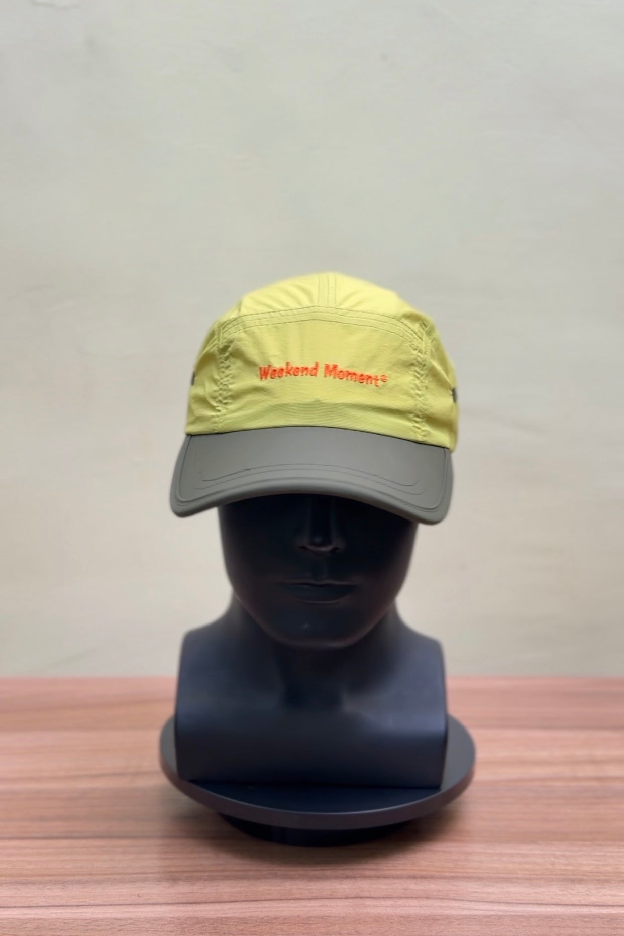 WEEKEND MOMENT HAT