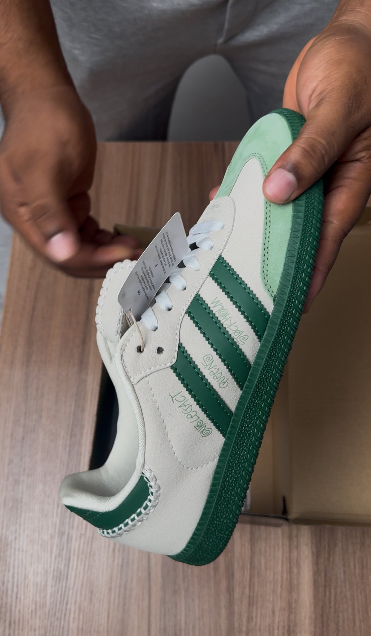 Samba in Green and White