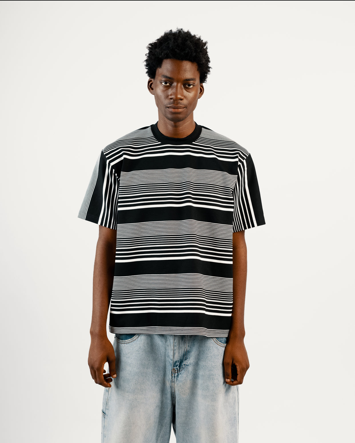 Zedek Stripes tee in black and White