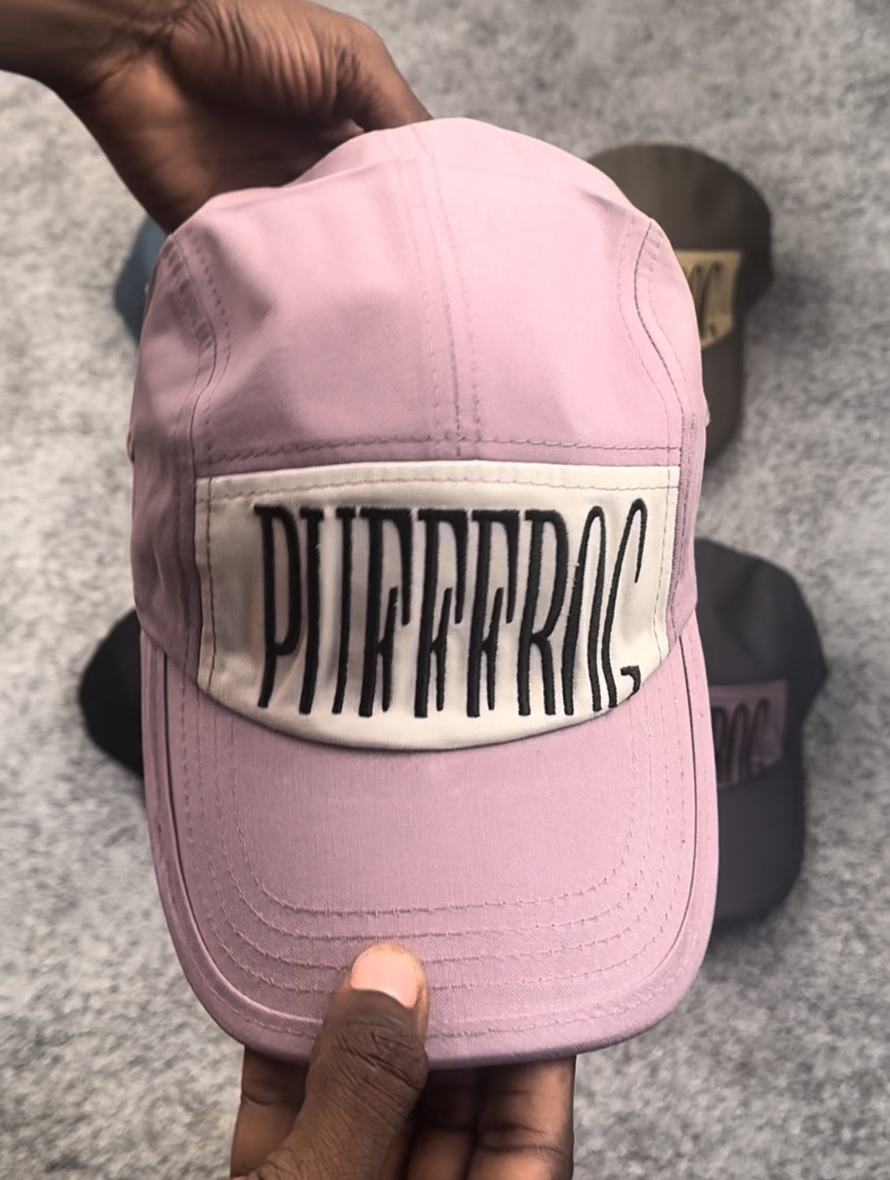 Puffrog panel hat