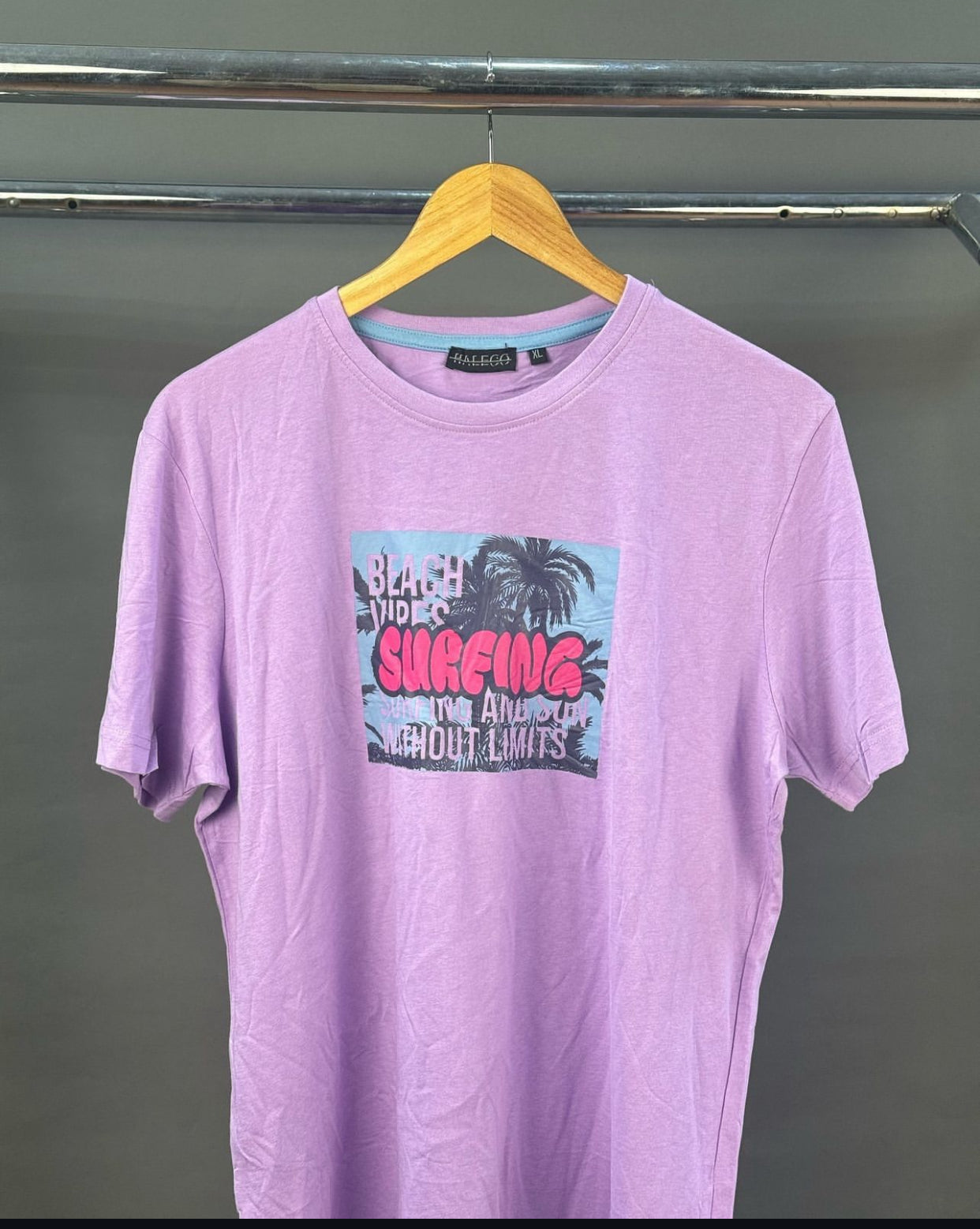 Haleco tee
