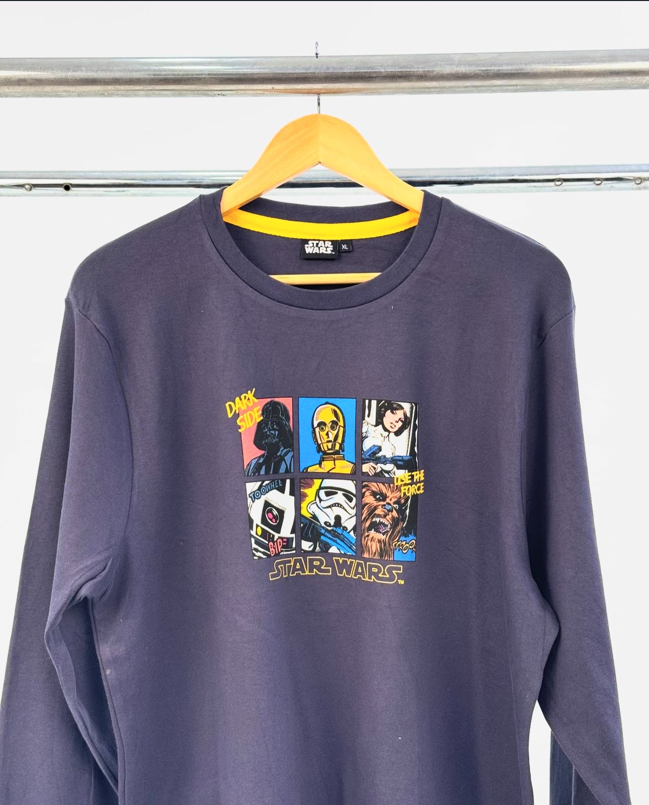 Star Wars sweatshirt