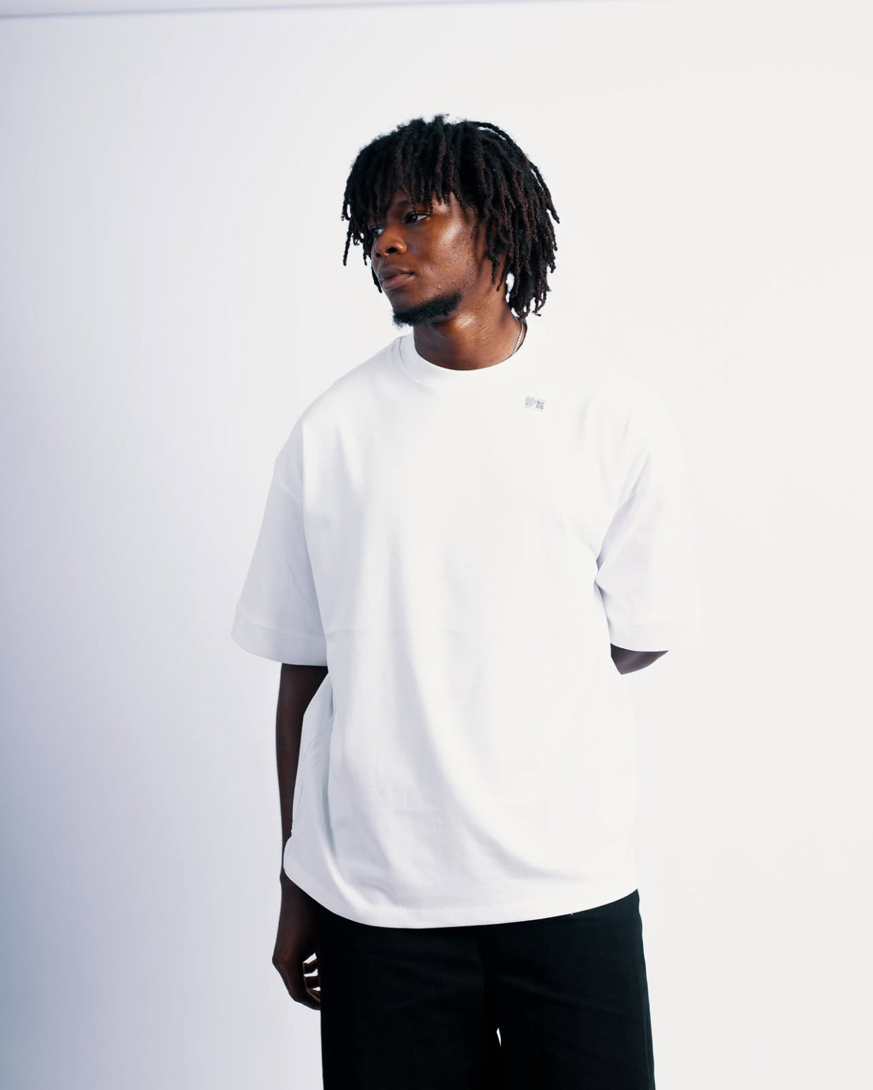 280gsm ripped oversized tee in white