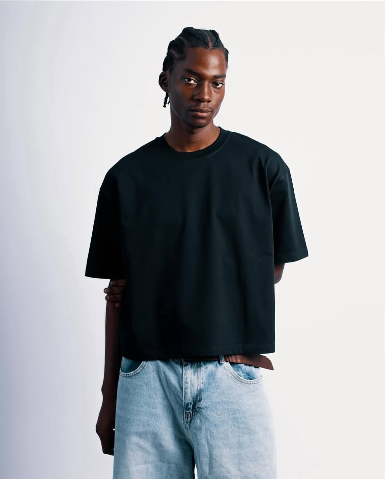 300GSM ZEDEK CROPPED PLAIN TEE BLACK