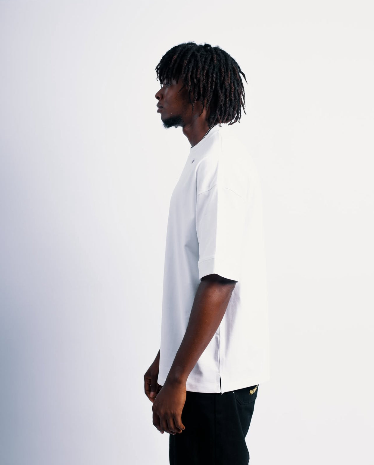 280gsm ripped oversized tee in white