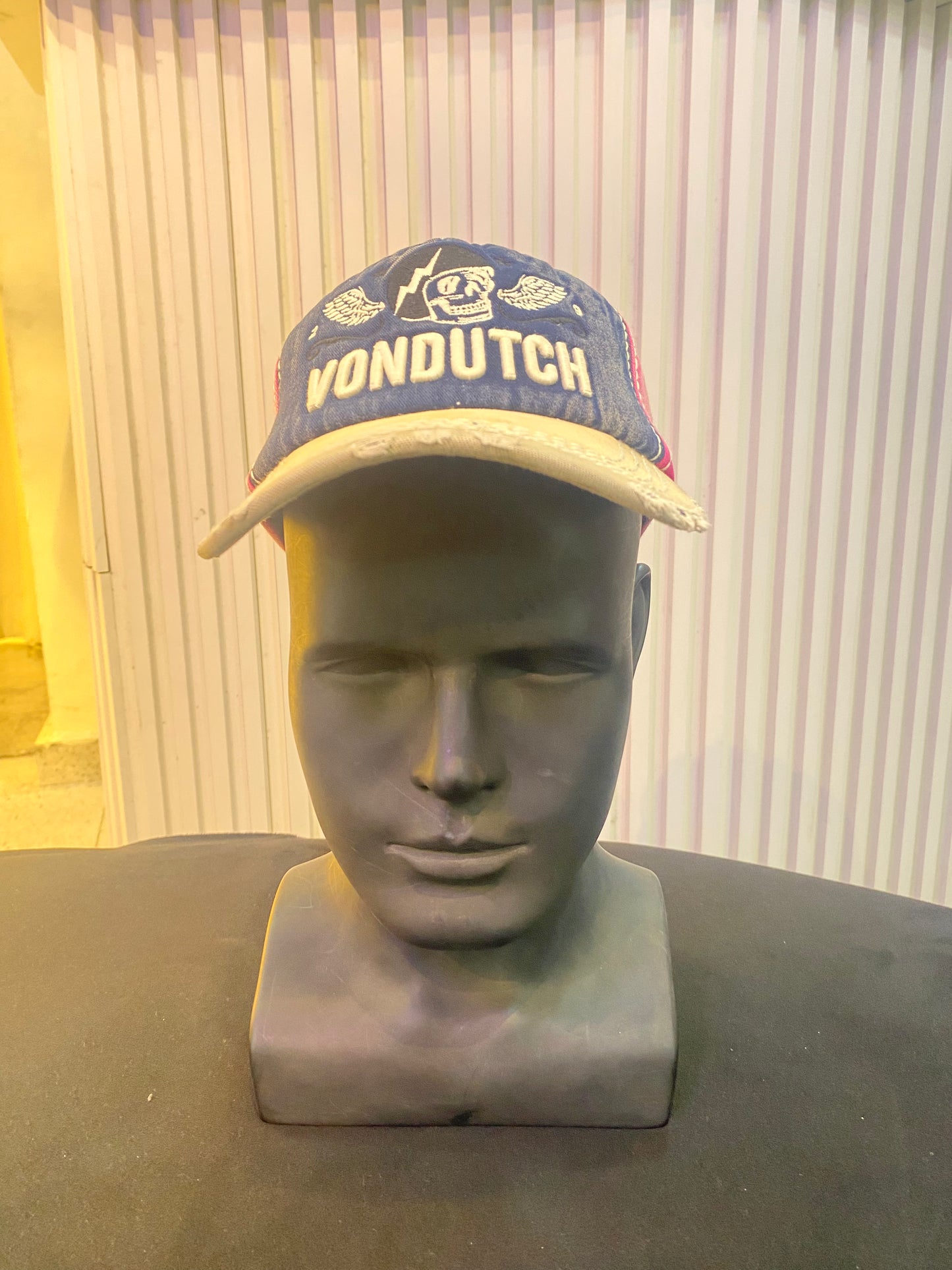 VON DUTCH HAT