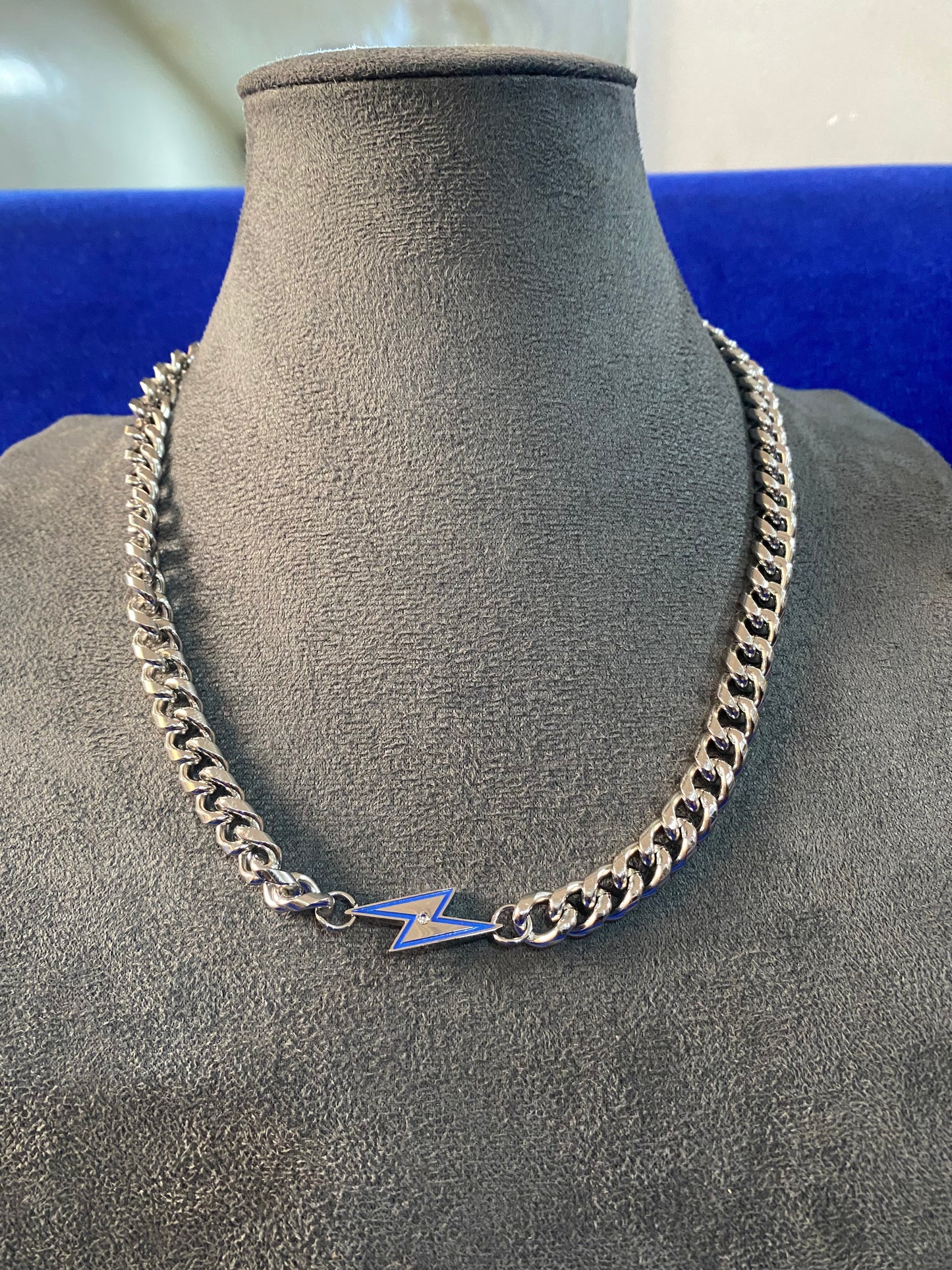NECKLACE 13