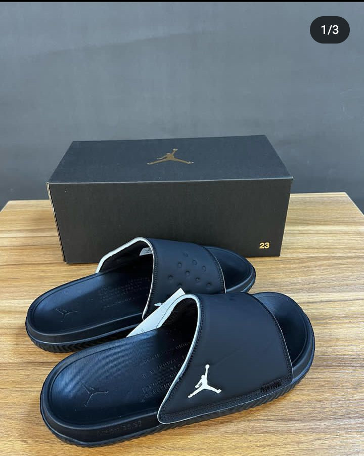 Jordan play slides - Main Image