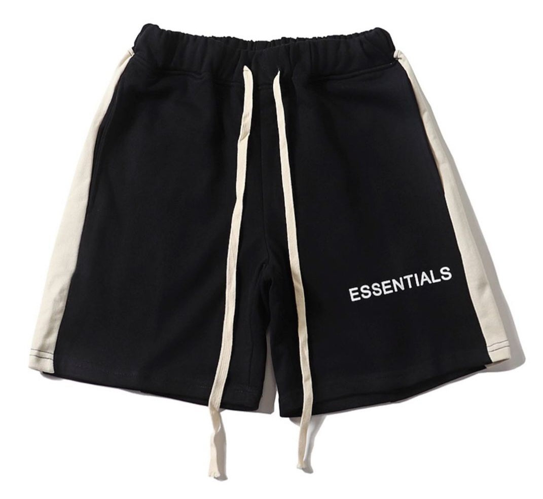 Essential sweat short in black
