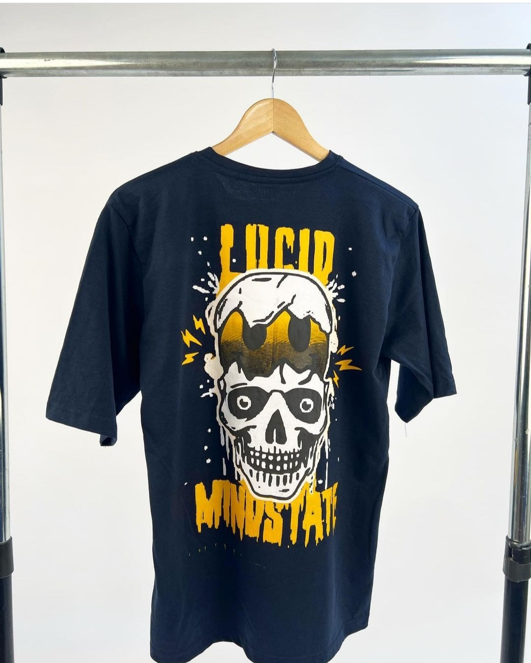 Lucid mindset Tee in navy