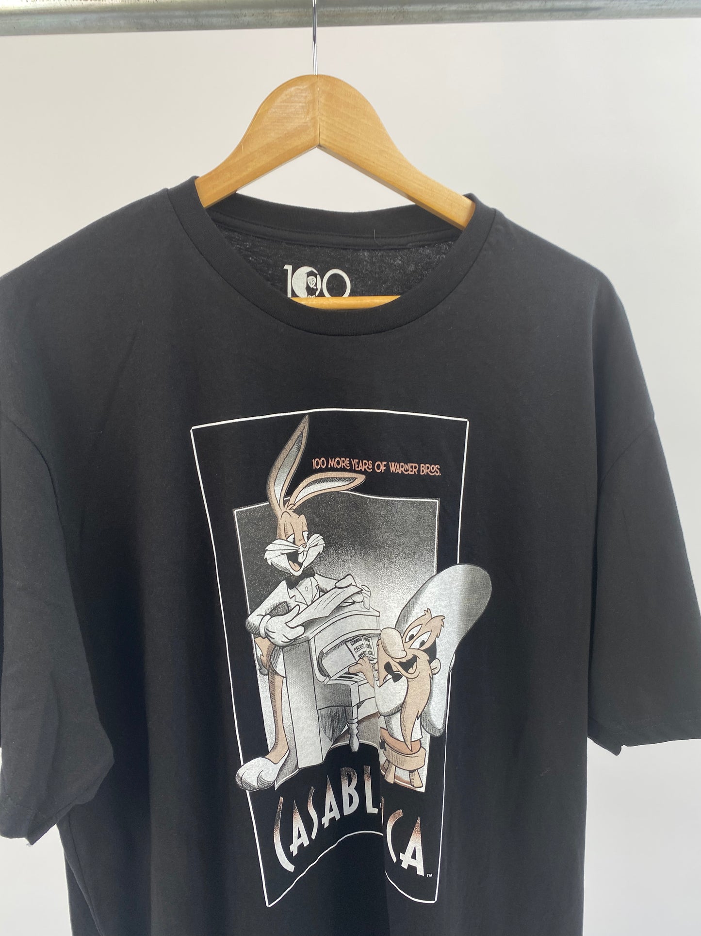 Warner bros Tee in black