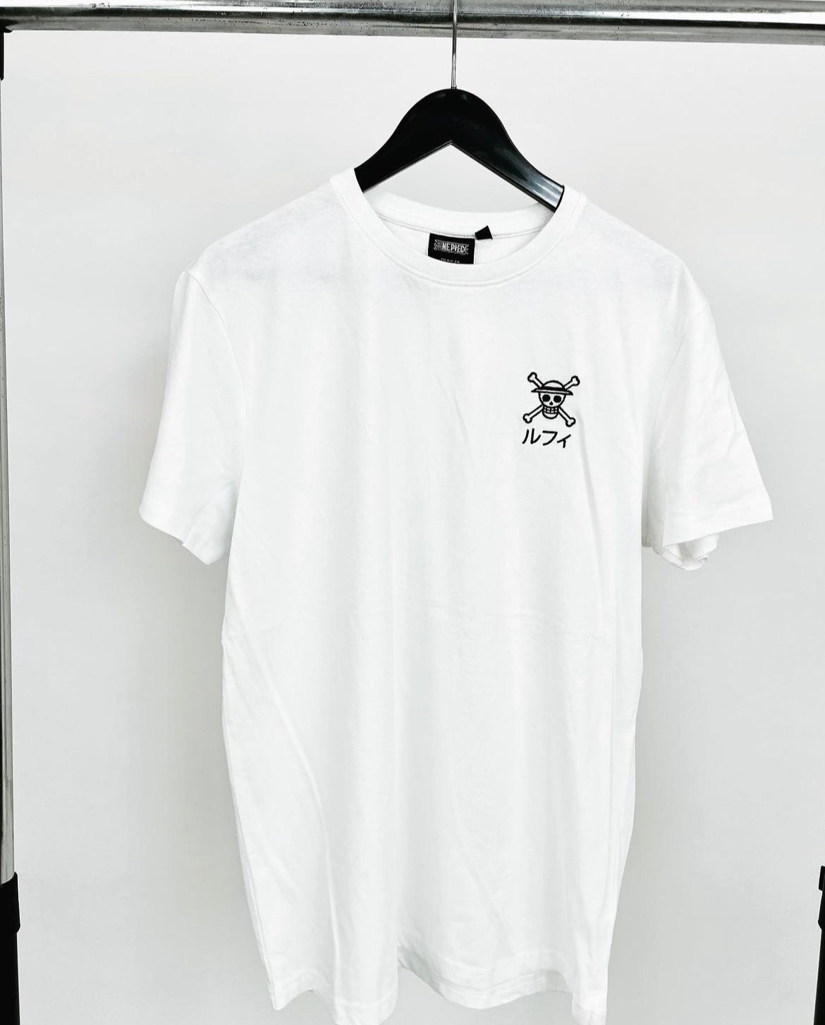 One piece embroidered logo t-shirt in white
