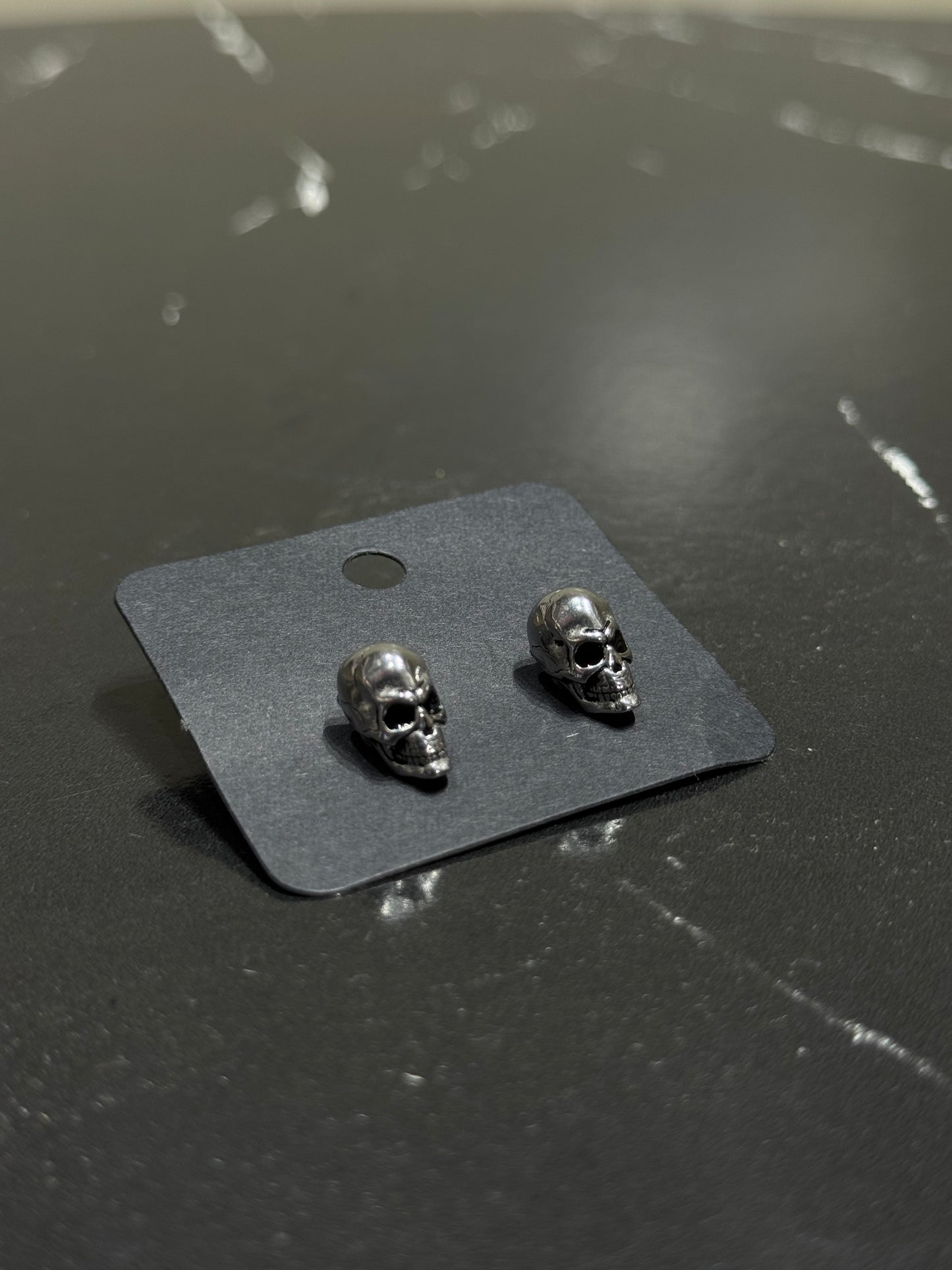 SKULL EARRING