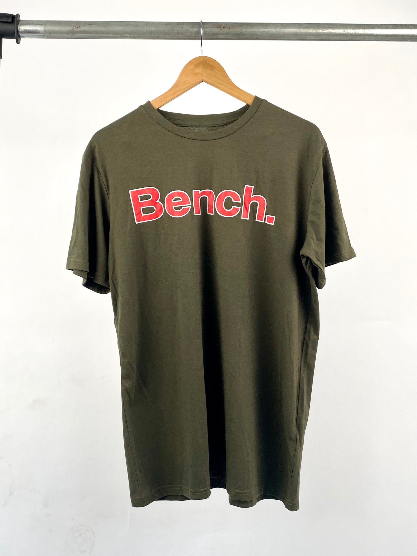 Bench tee