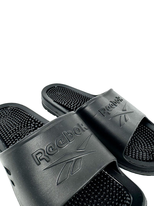Reebok slider in black