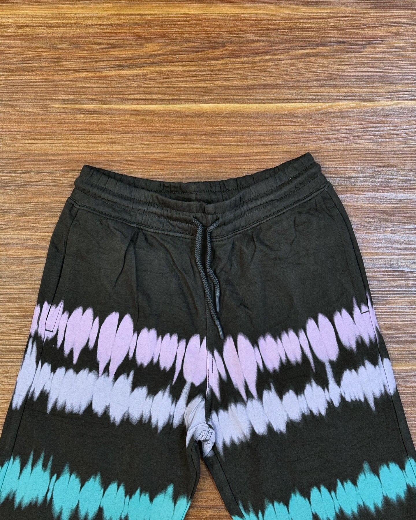 Tie and dye short