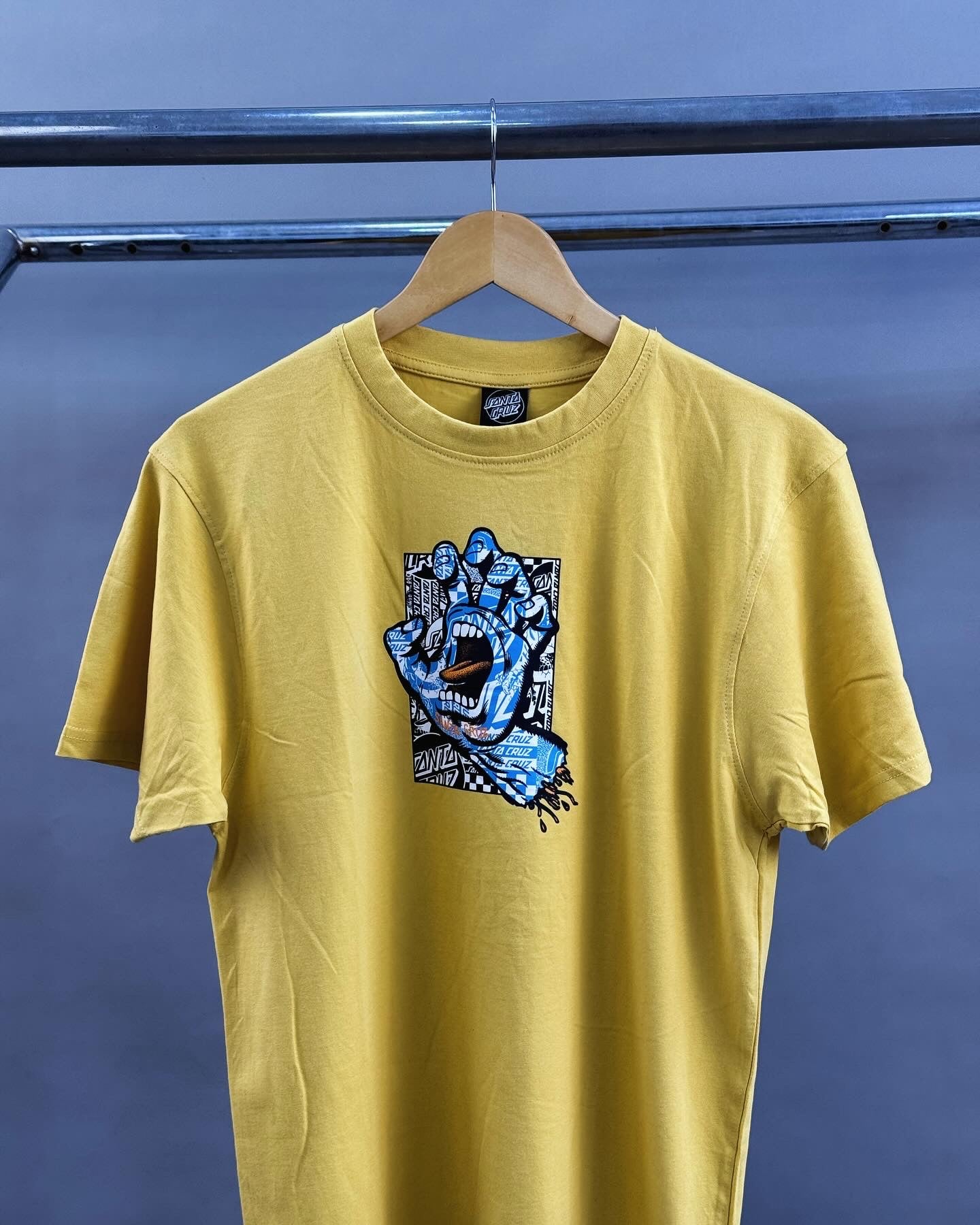 Santa Cruz flier hand tee