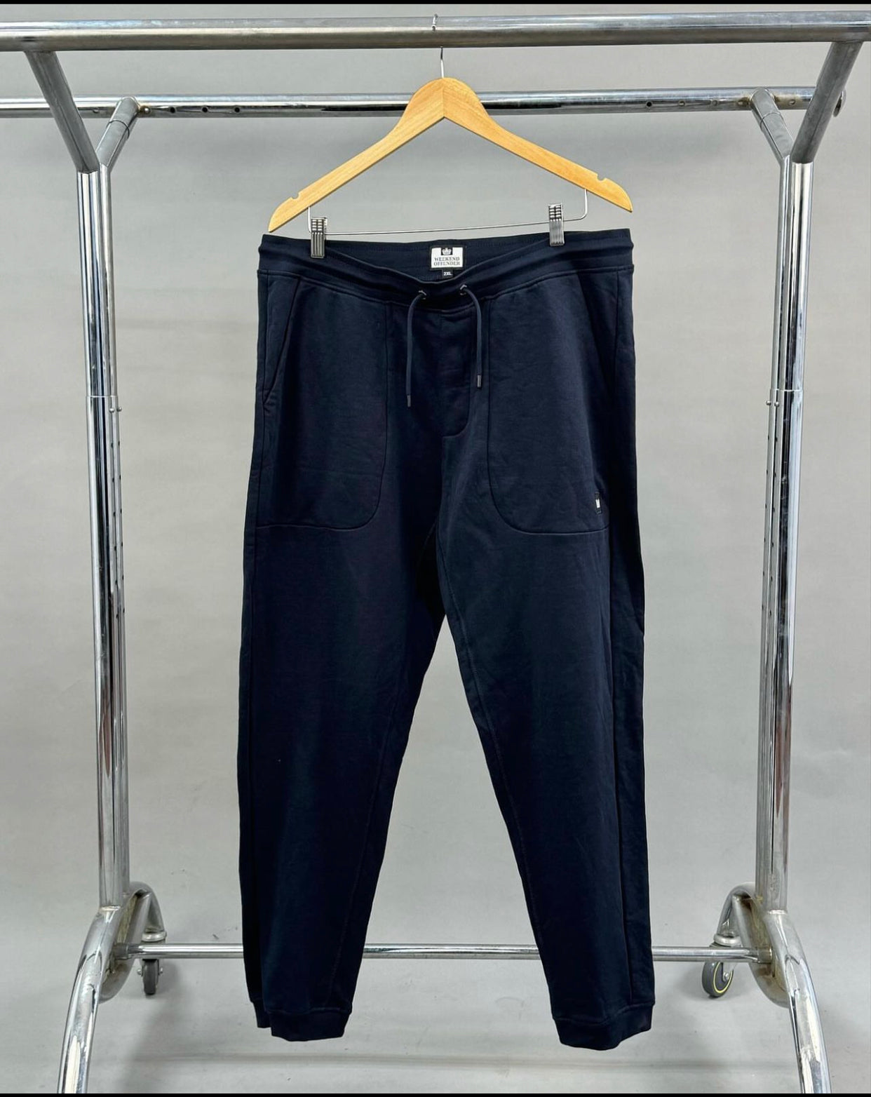 Weekend offender jogger pant in navy