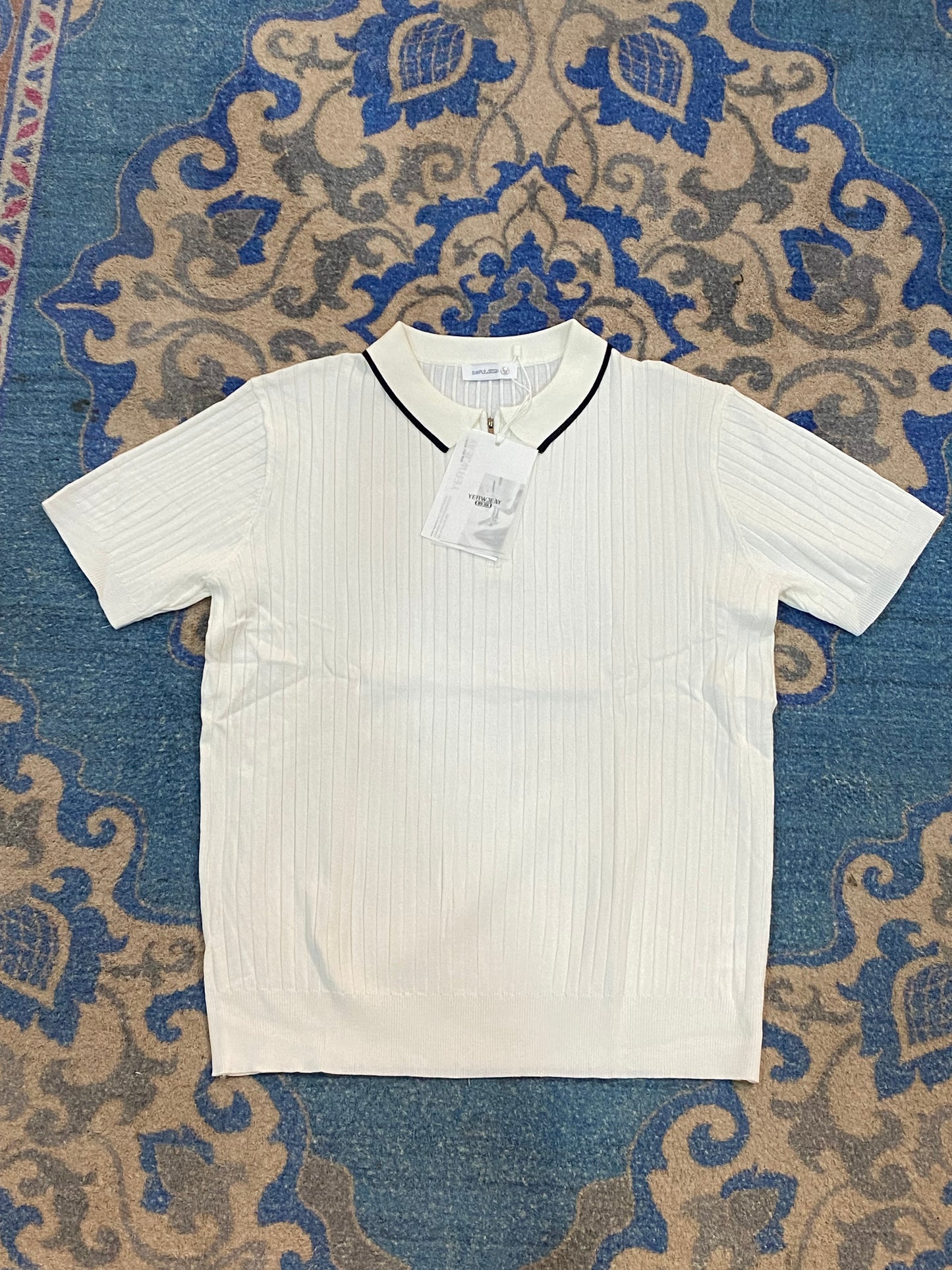 Knitted polo white zip