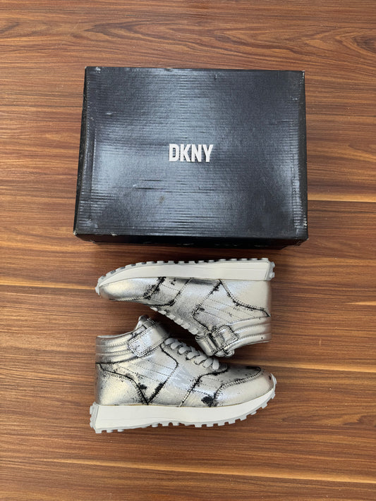 DKNY Sneakers Z104