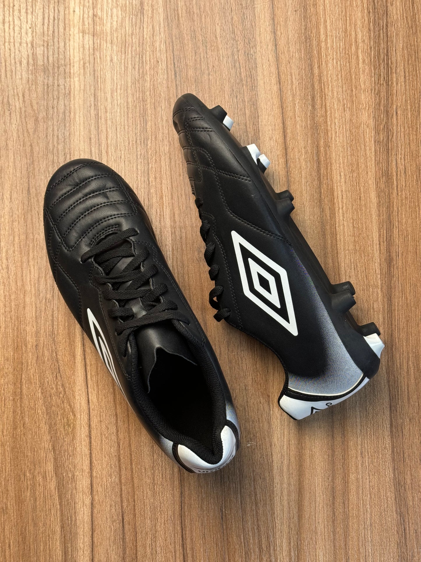 Umbro soccer boot