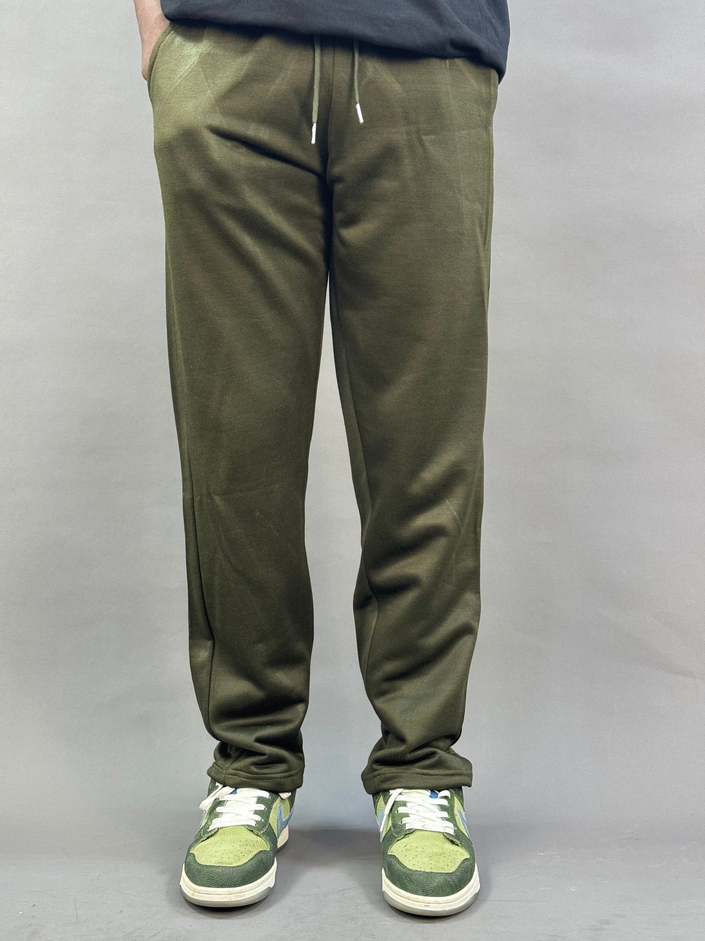 Zedek jogger pant in army green