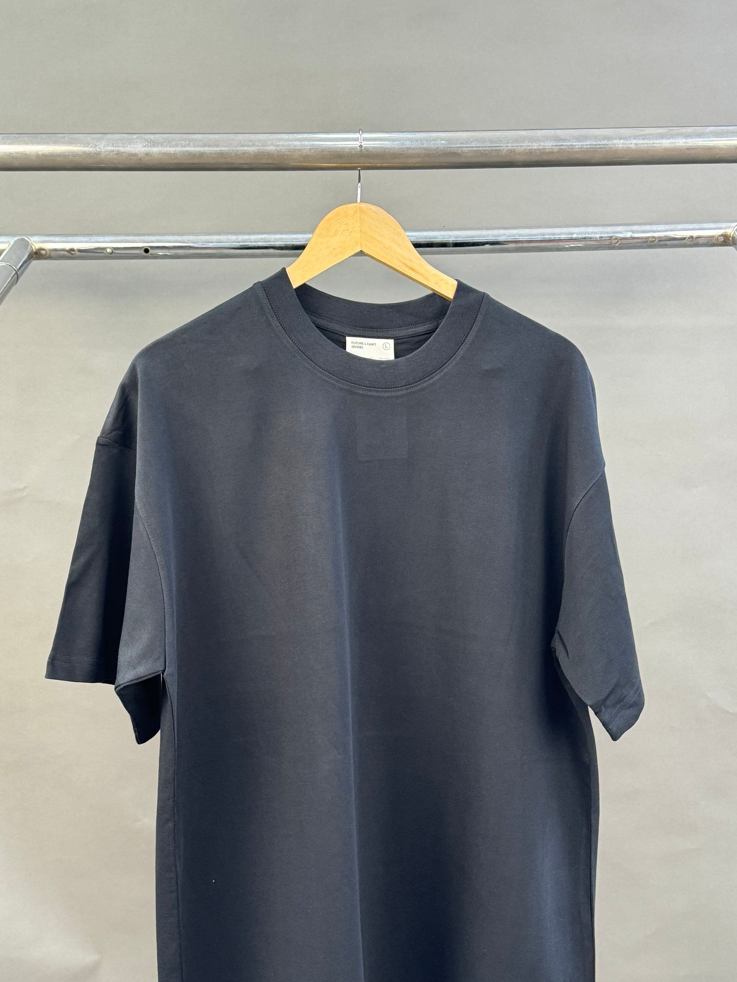 280gsm heavy weight plain tshirt in black