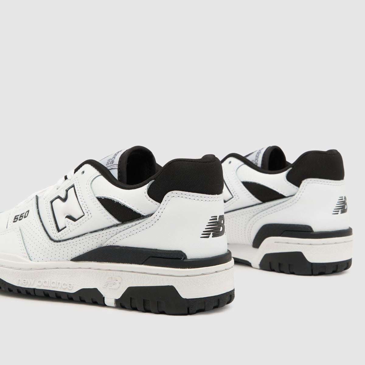 New Balance 550 trainers in black and White