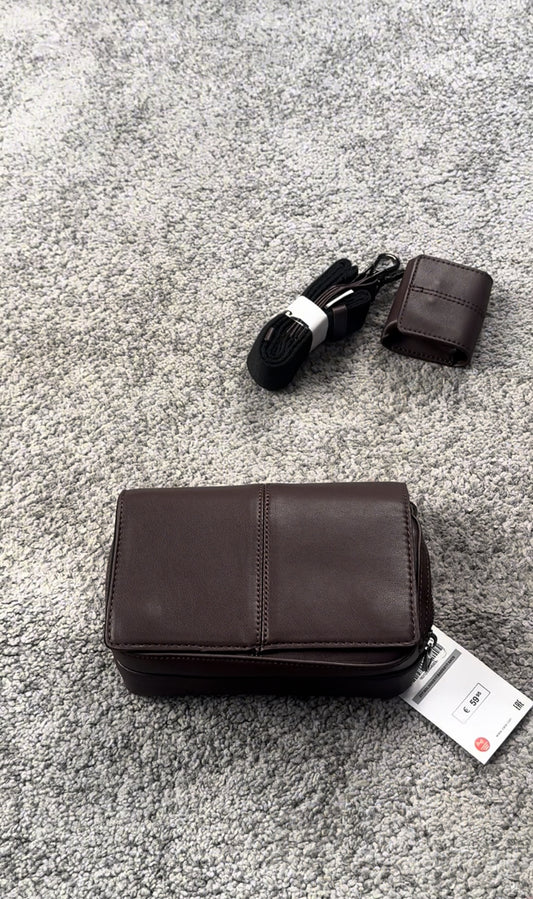 Leather crossbody bag in brown