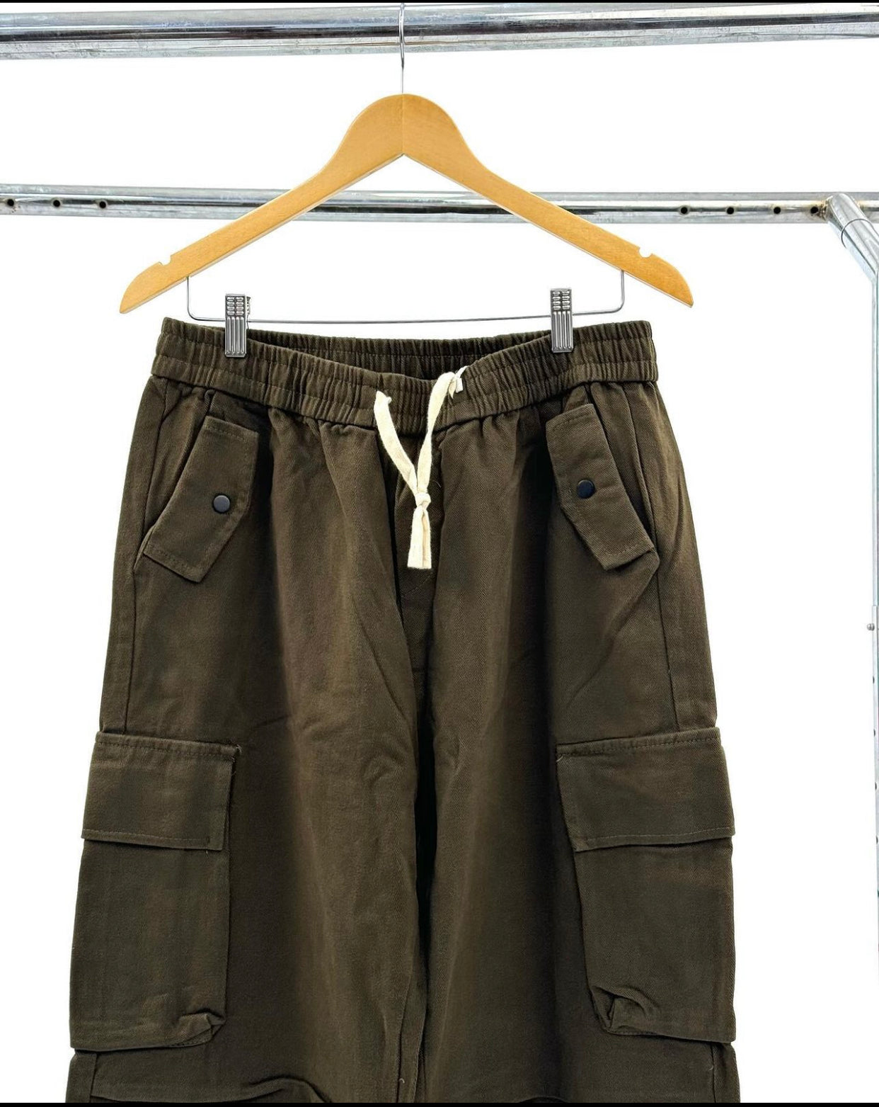 Army green cargo pants