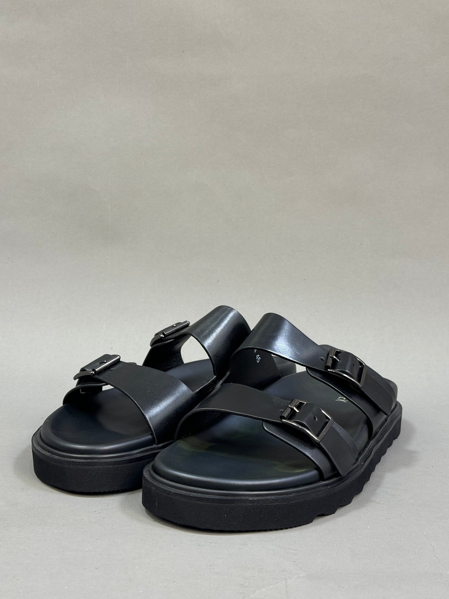 ZEDEK DOUBLE STRAP IN BLACK