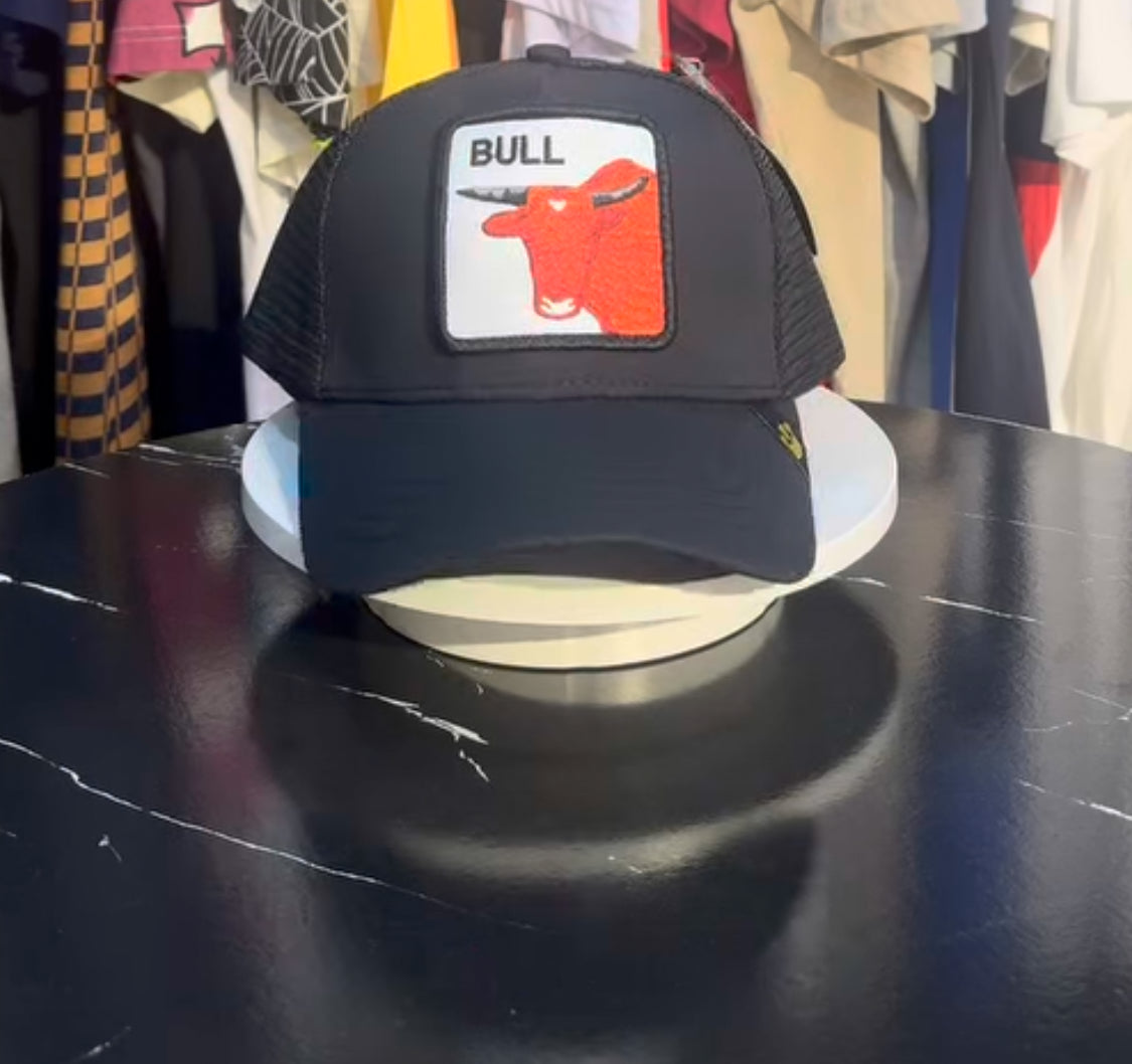 GOORIN BROS BULL TRUCKER HAT