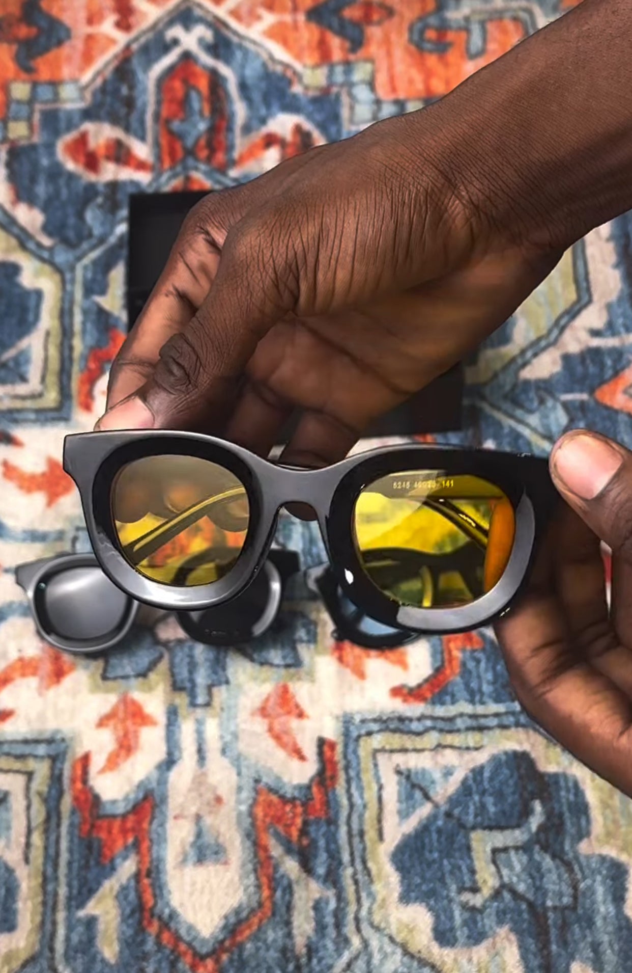 Retro round Sunglasses in yellow