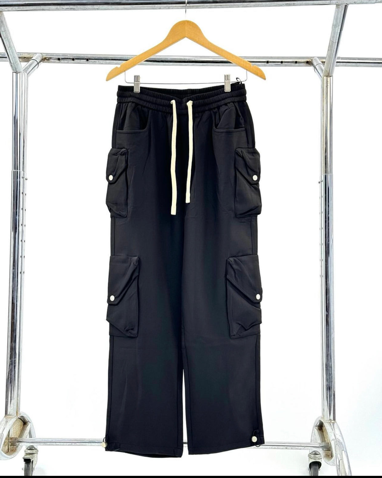 Boybigin parachute combat pant in
black