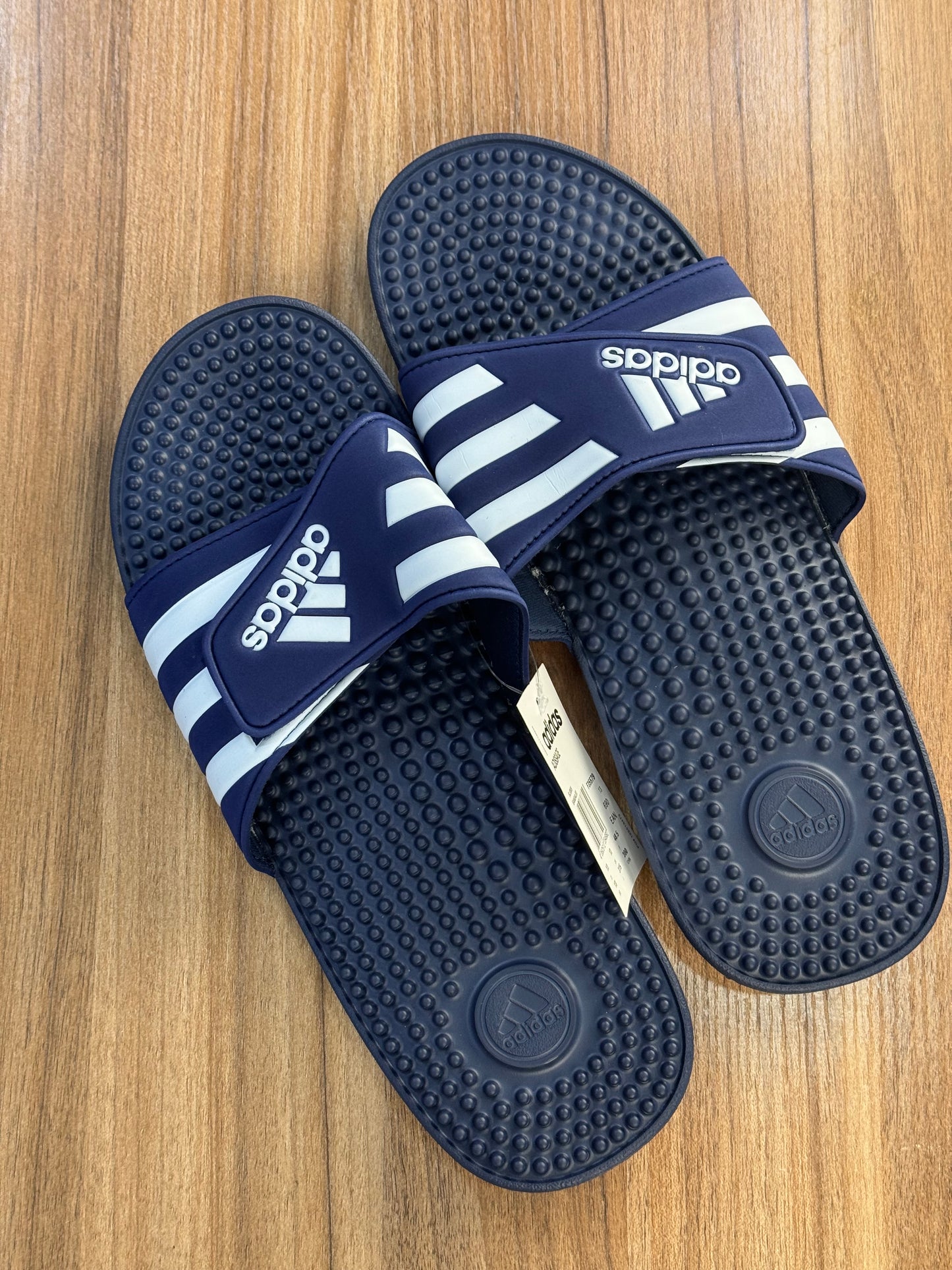 Adidas slide