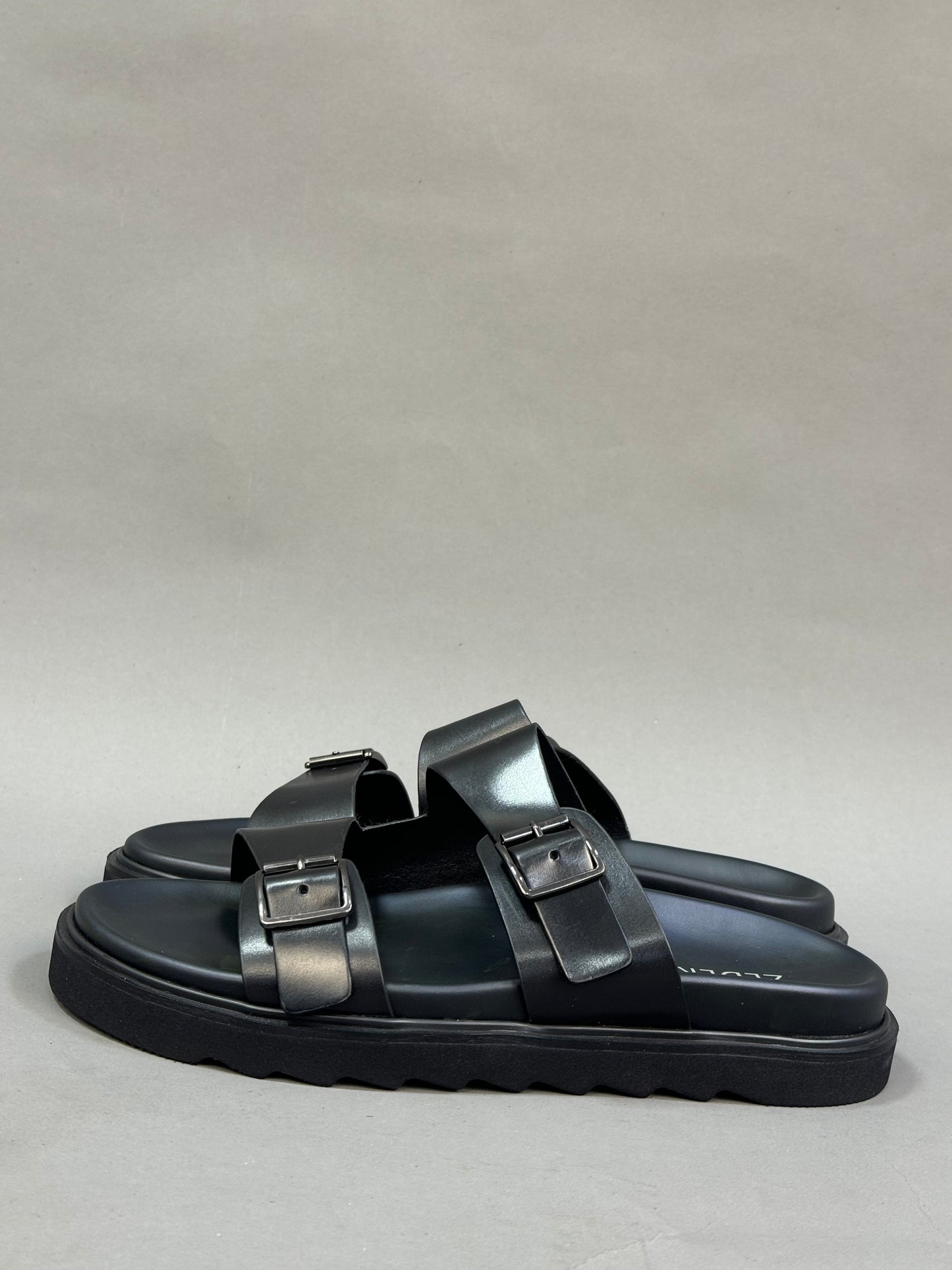 ZEDEK DOUBLE STRAP IN BLACK